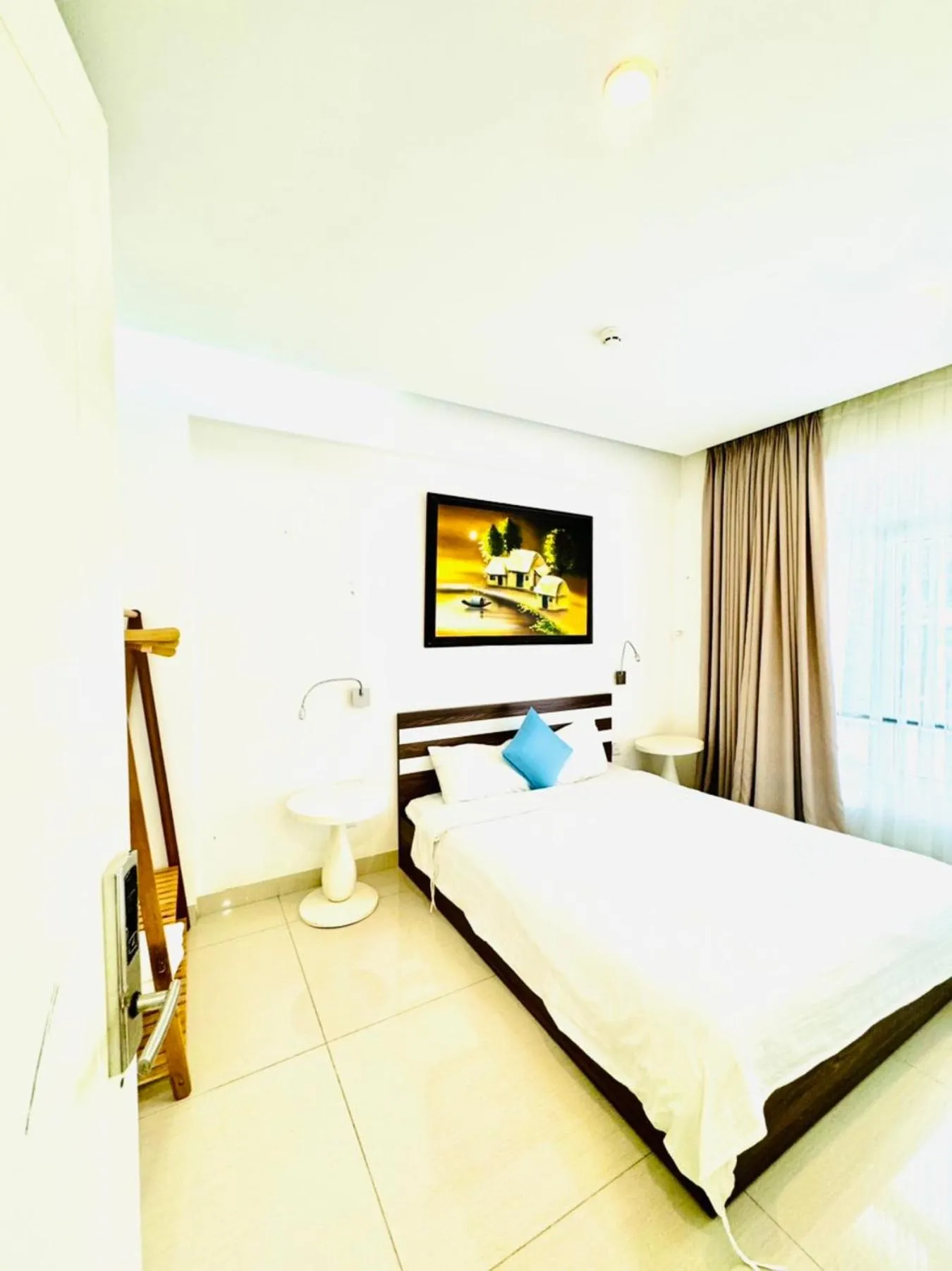 TV and multimedia, Bed in Palmier Hotel - Art House Da Nang