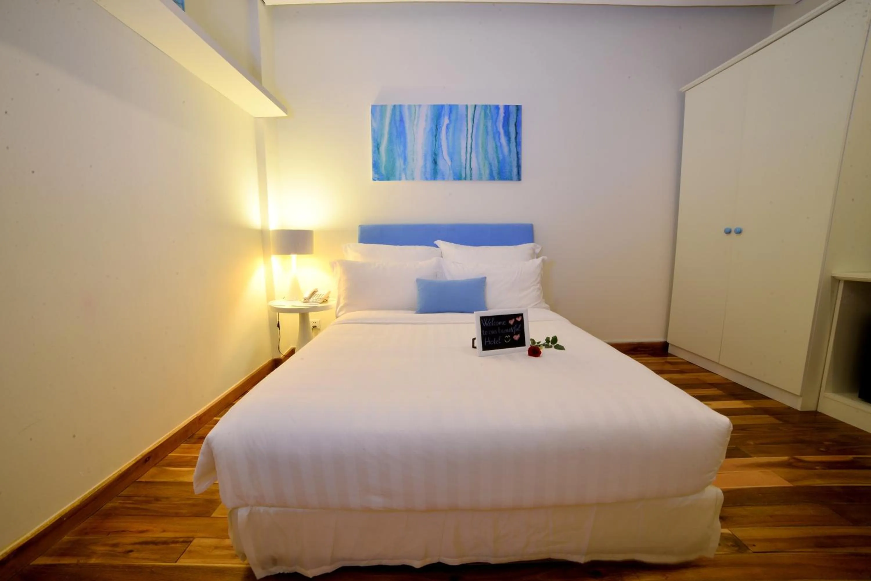 Bed in Palmier Hotel - Art House Da Nang