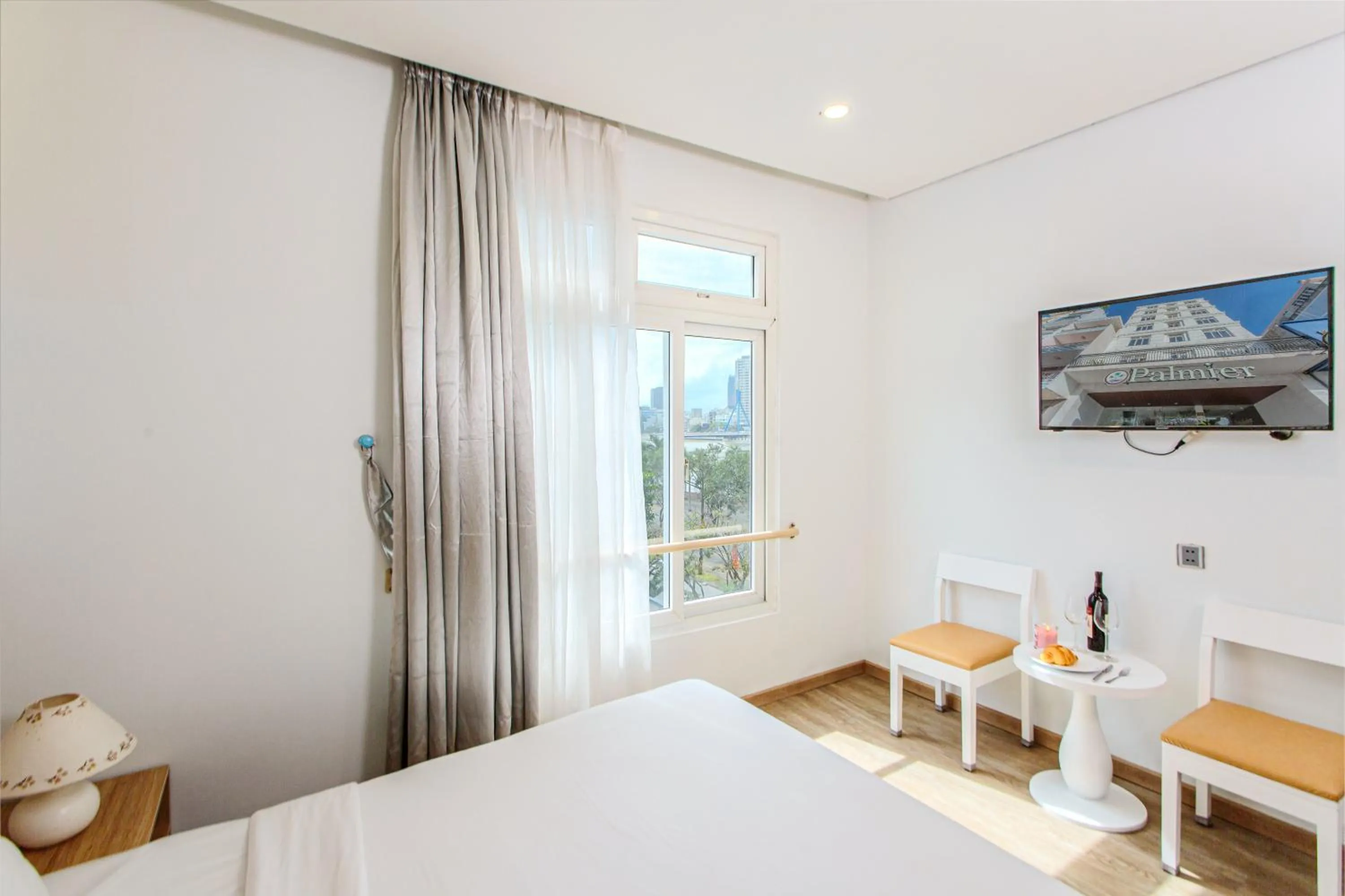 Photo of the whole room, Bed in Palmier Hotel - Art House Da Nang