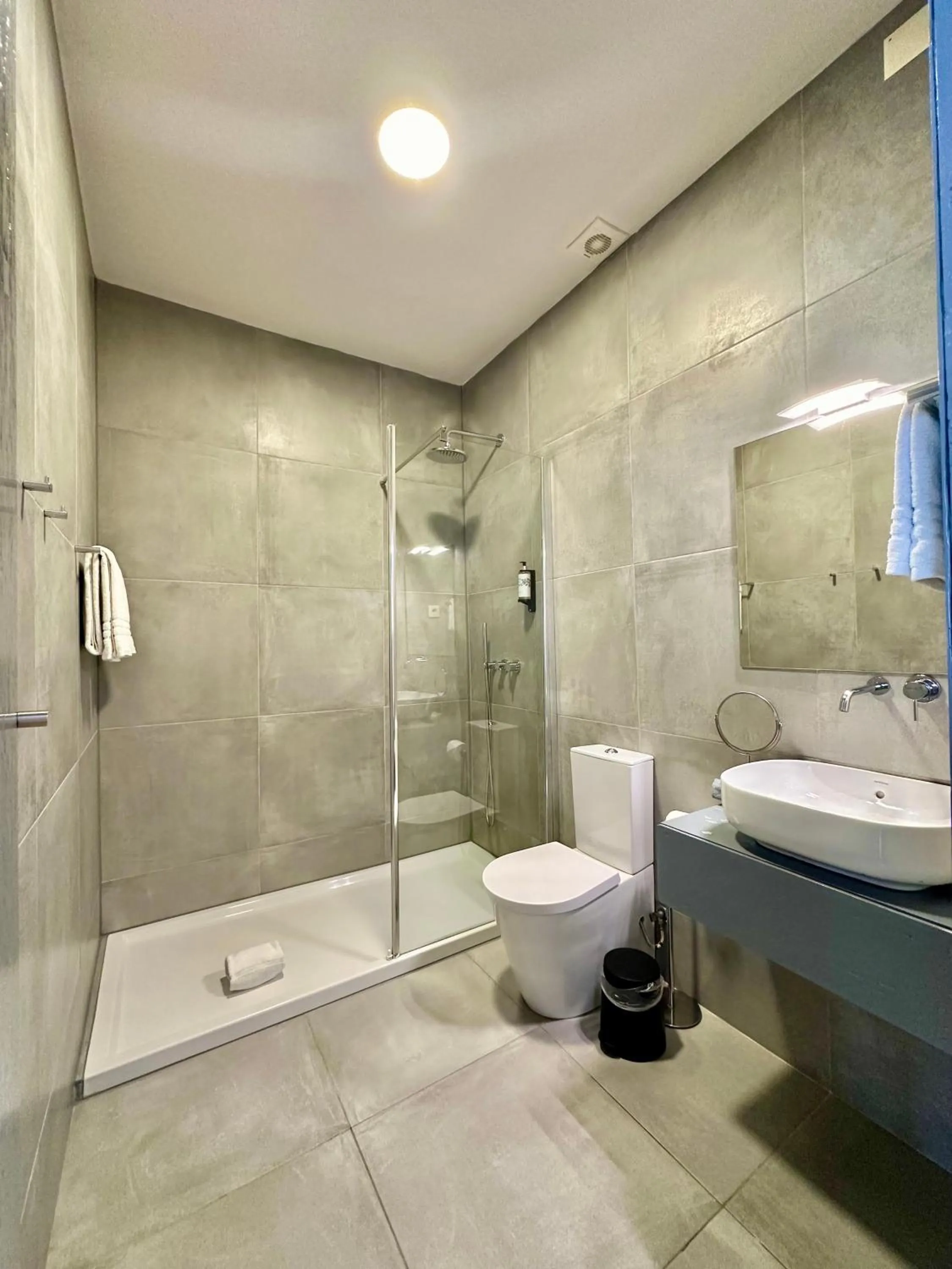 Shower in YOUROPO - Capela