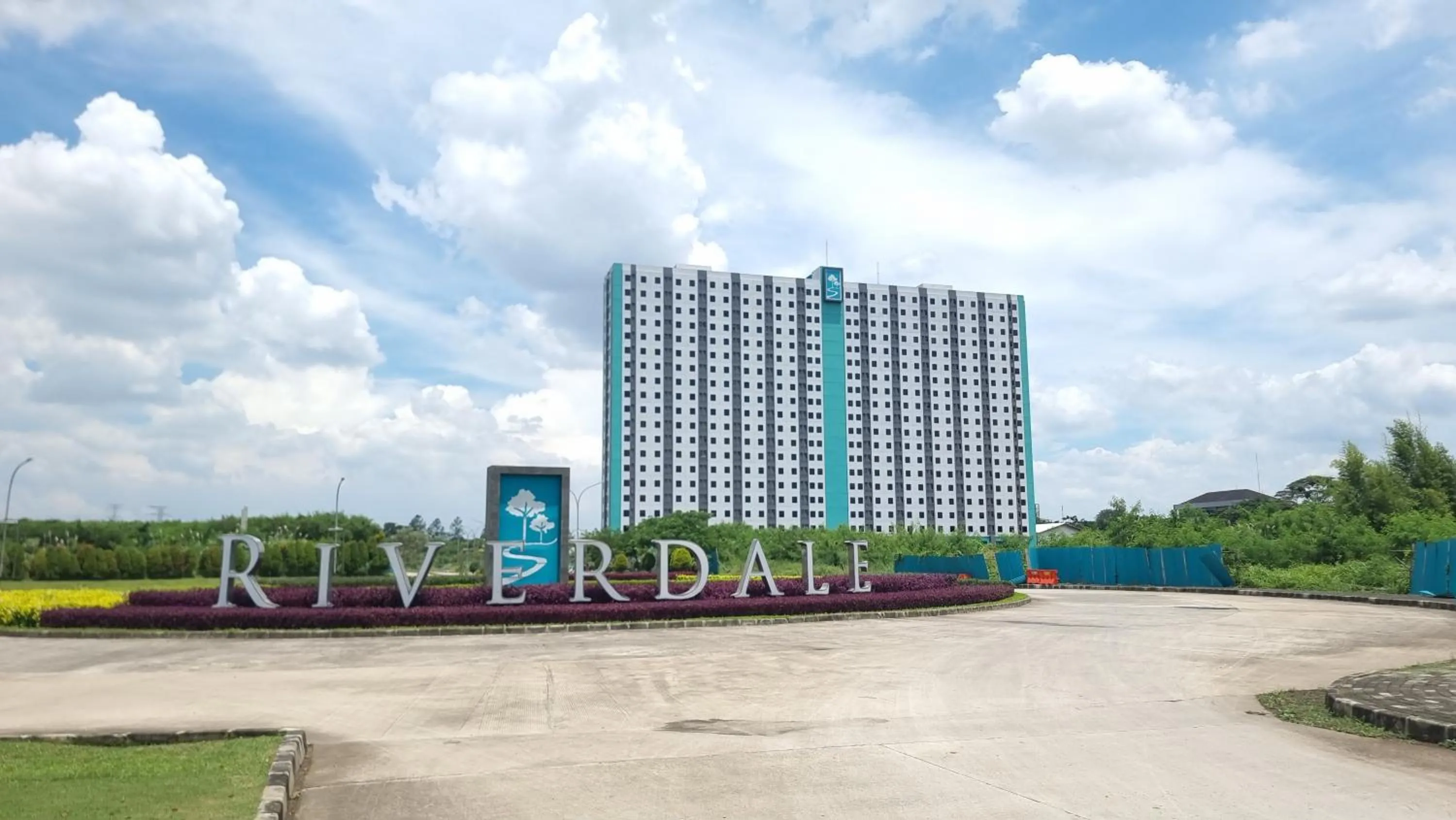 Property building in Dancenter Bekasi Formerly Riverdale