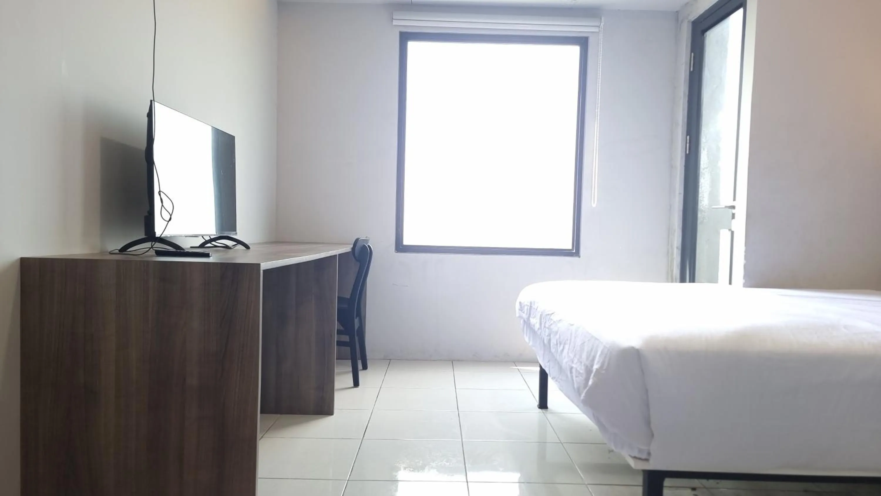 Bed in Dancenter Bekasi Formerly Riverdale