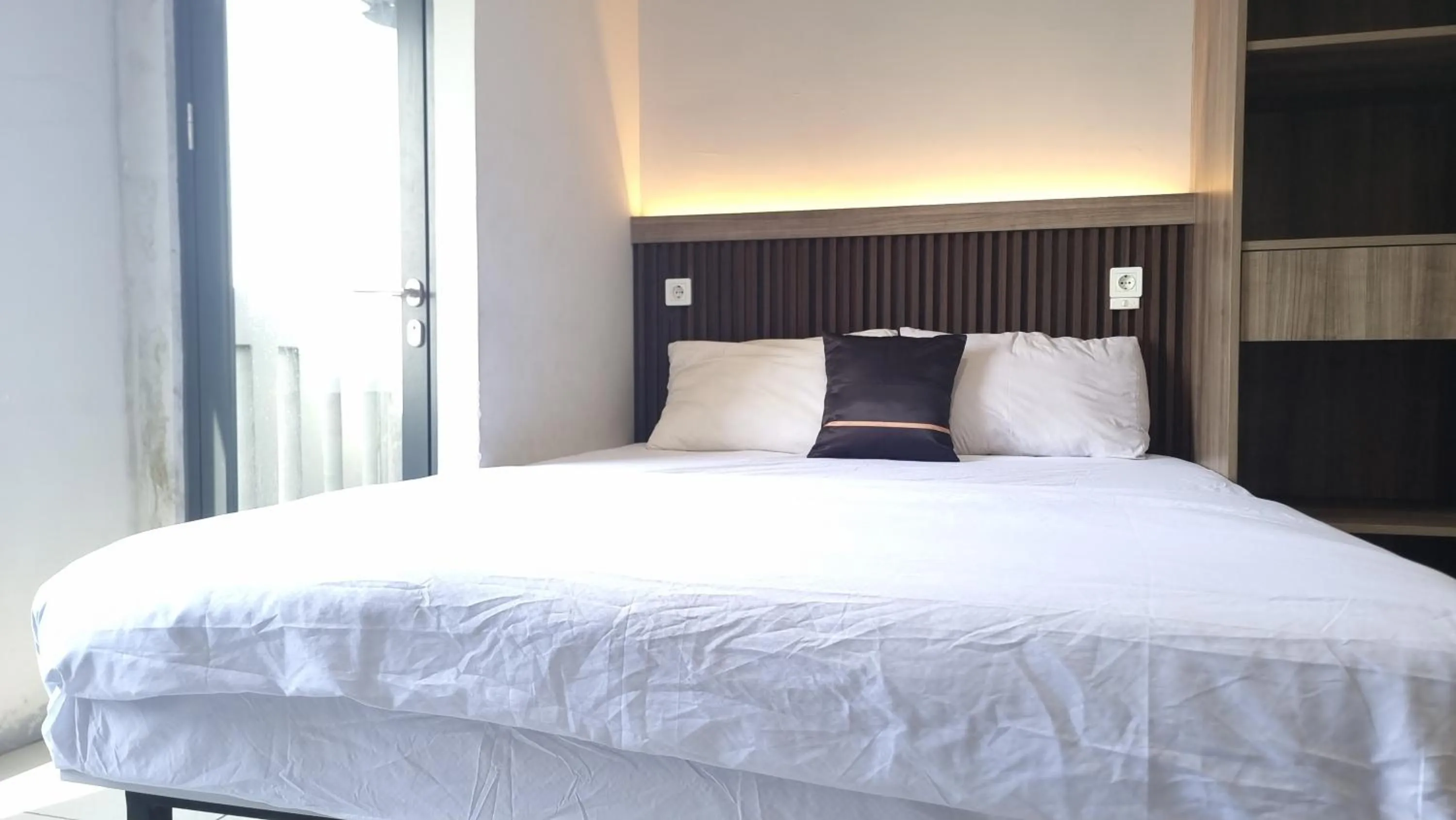 Bed in Dancenter Bekasi Formerly Riverdale