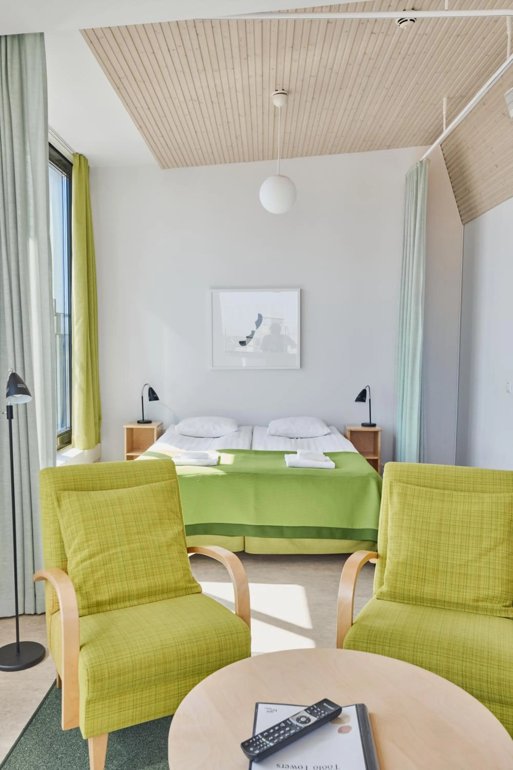 Bed in Töölö Towers