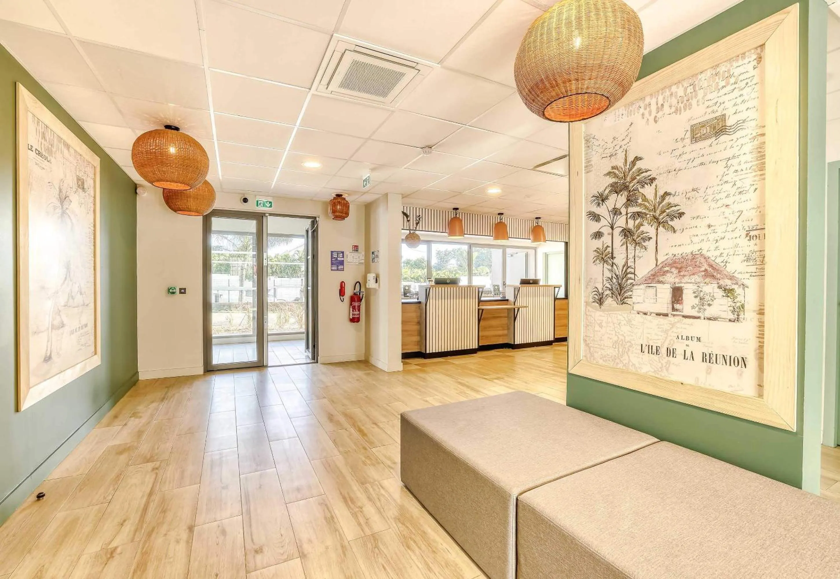 B&B HOTEL La Réunion Aéroport