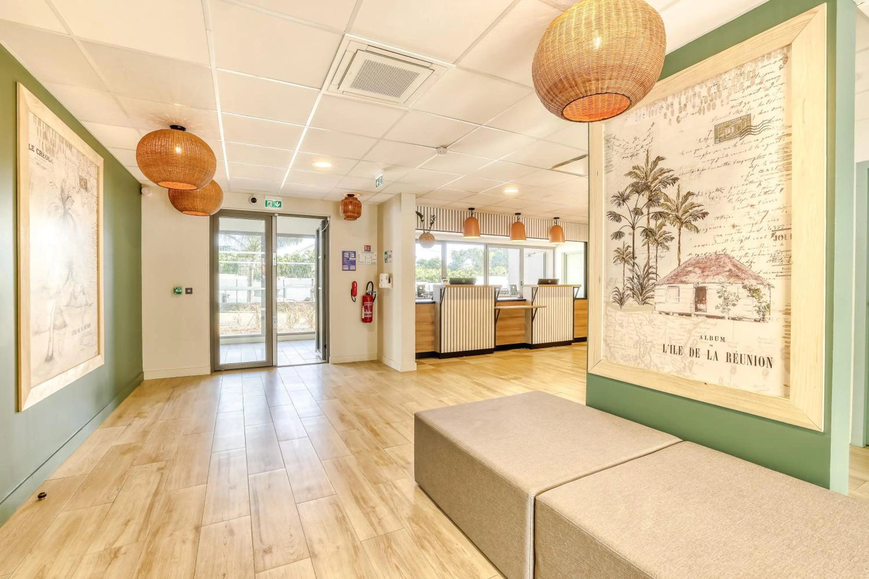 B&B HOTEL La Réunion Aéroport