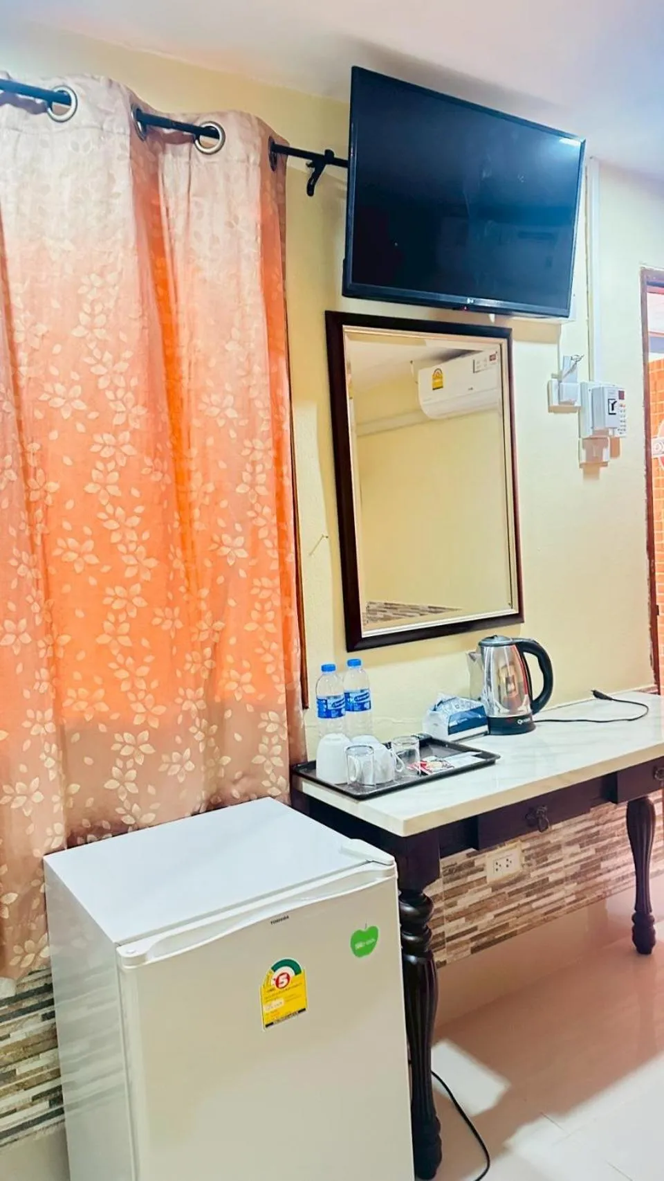 TV and multimedia in The Windsor Boutique Resort