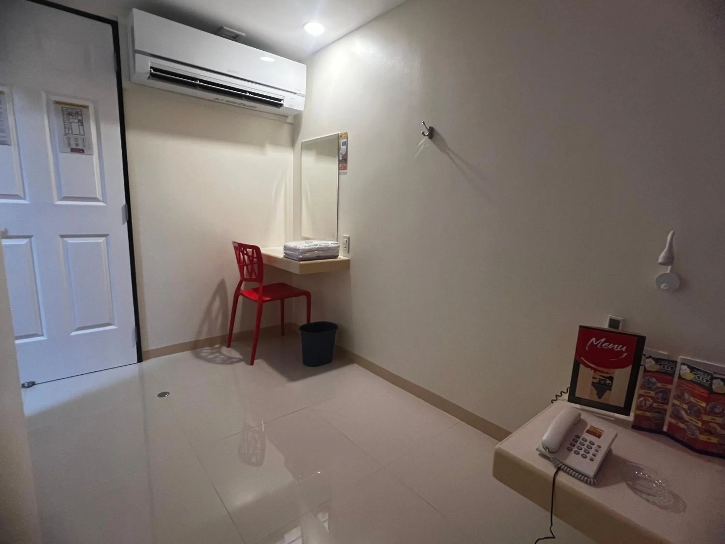 Photo of the whole room in Hotel Sogo EDSA Shaw Blvd