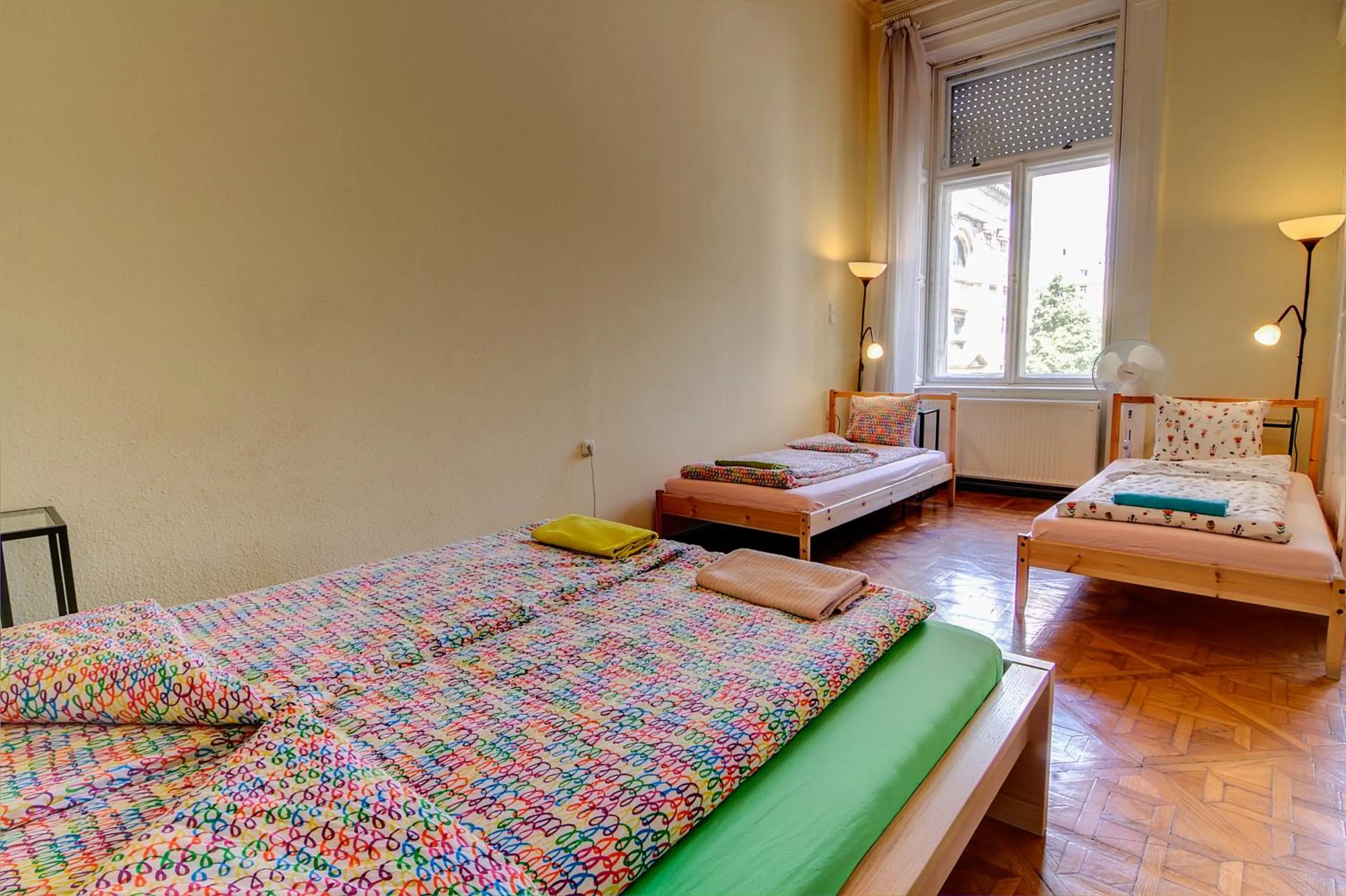 Bed in Pal's Hostel and Apartments