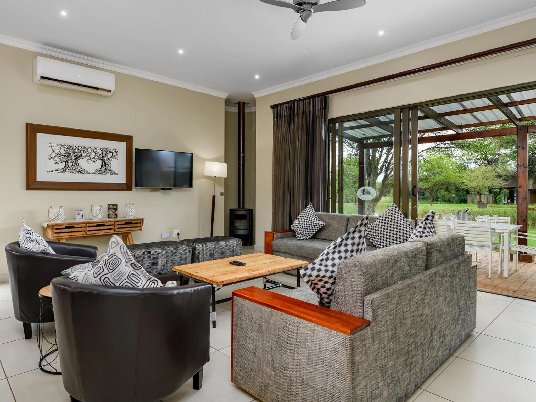 Living room in Monomotapa Village