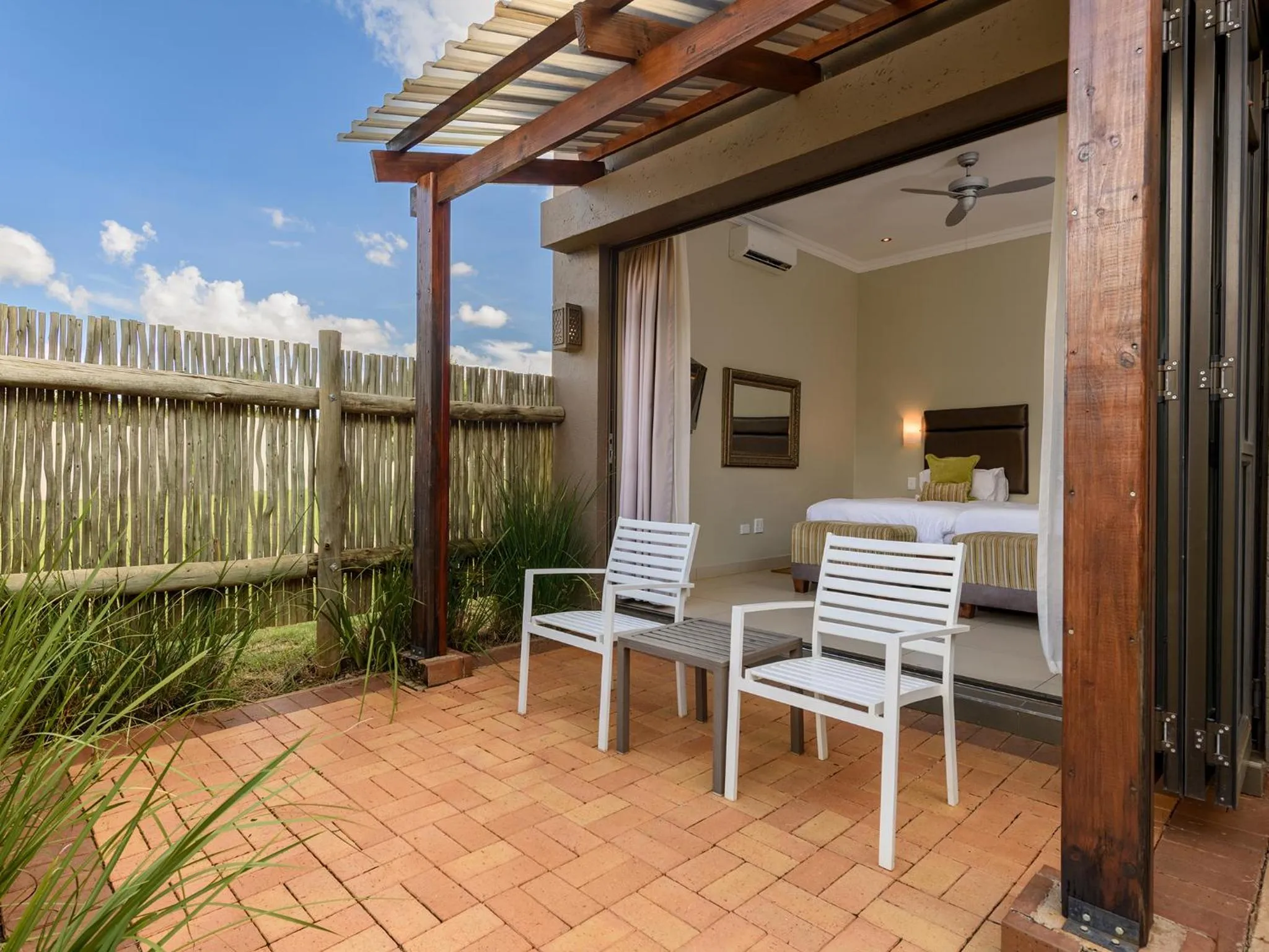 Bedroom in Monomotapa Village