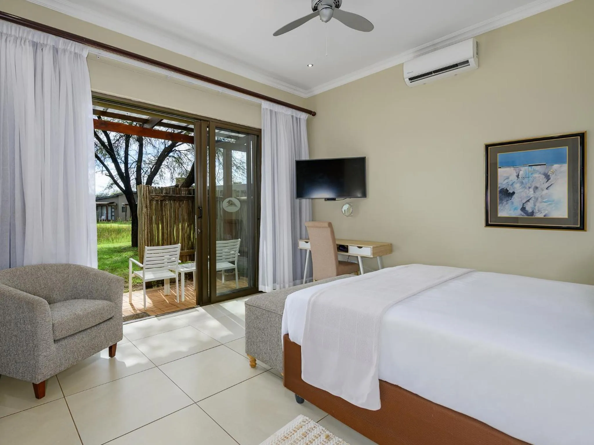 Bedroom in Monomotapa Village