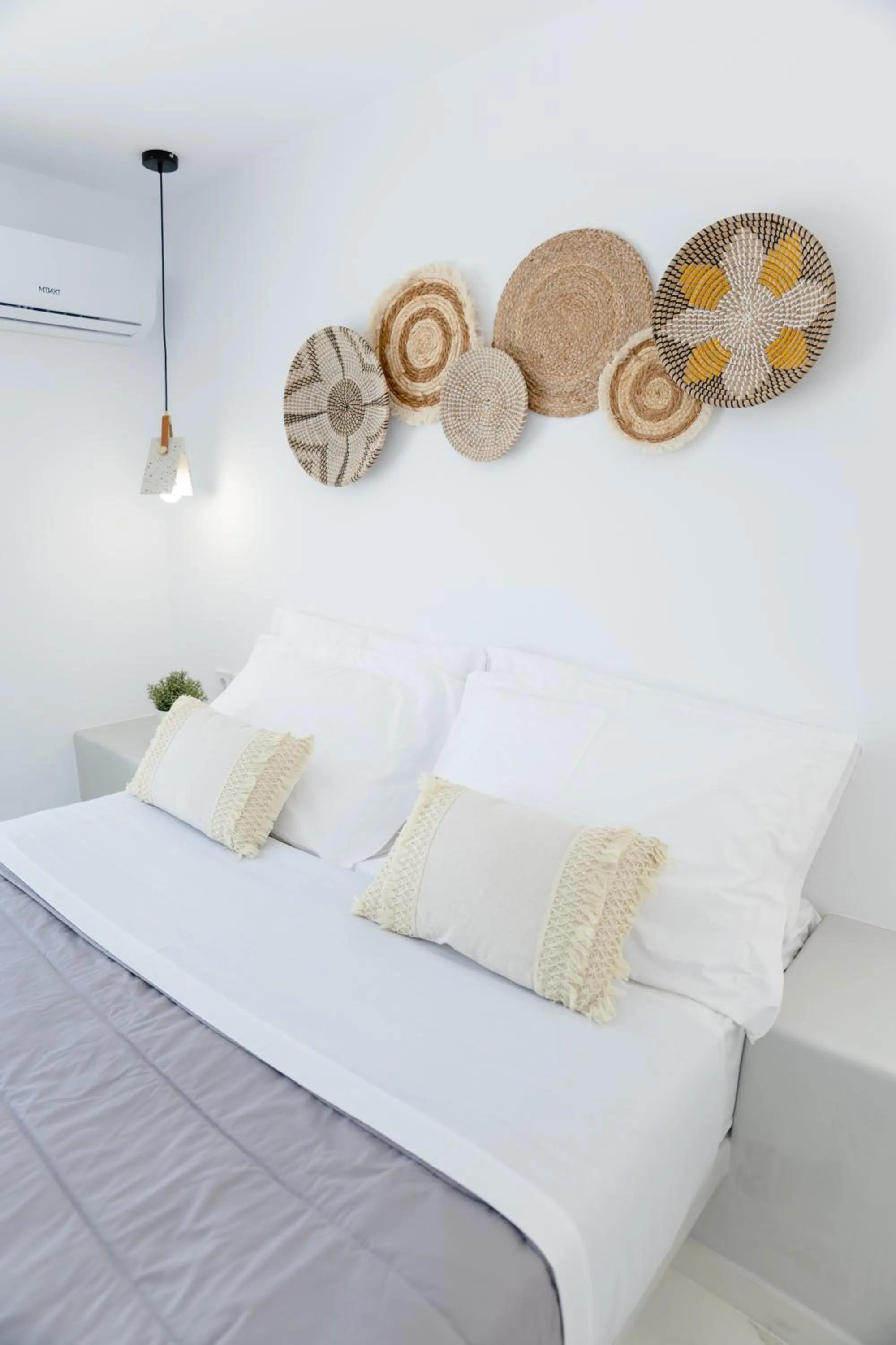 Bed in Kýma Perissa