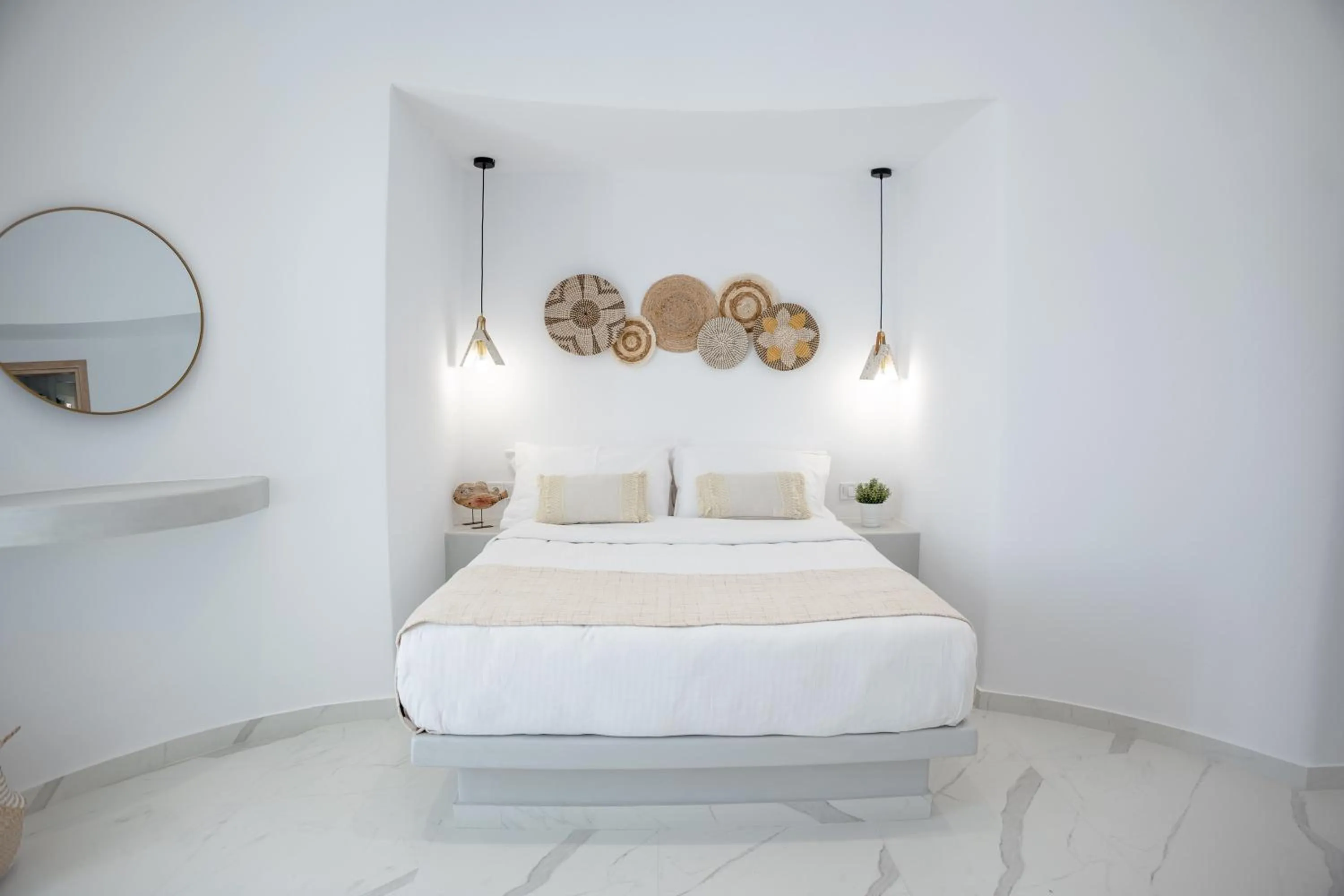 Bed in Kýma Perissa