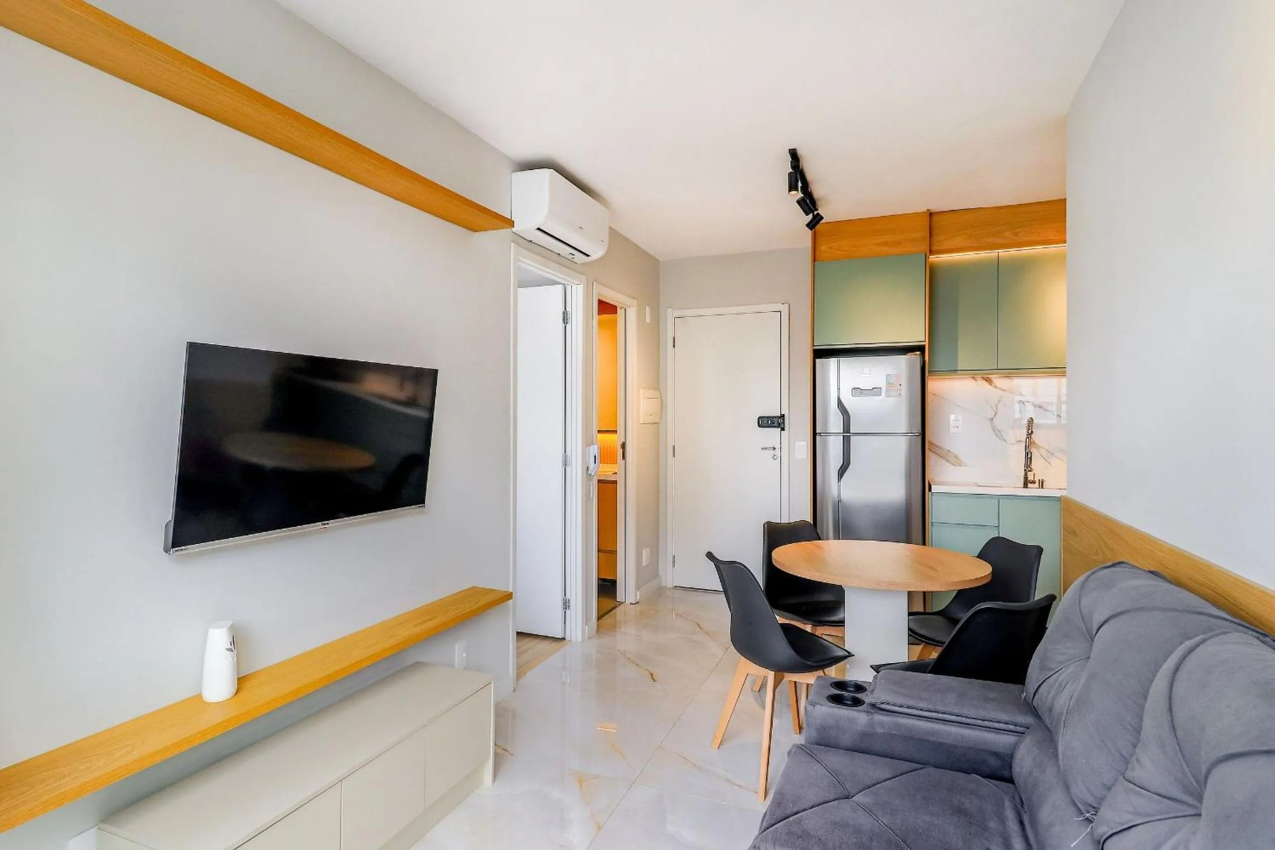 Living room in Composite Moema