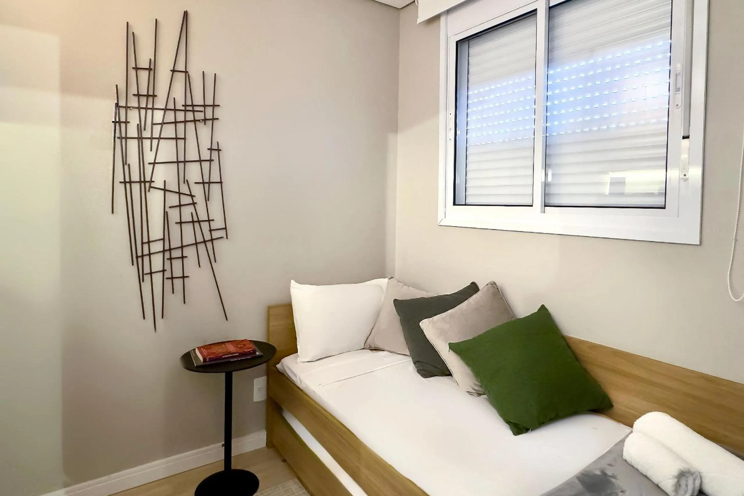 Bedroom, Bed in Composite Moema