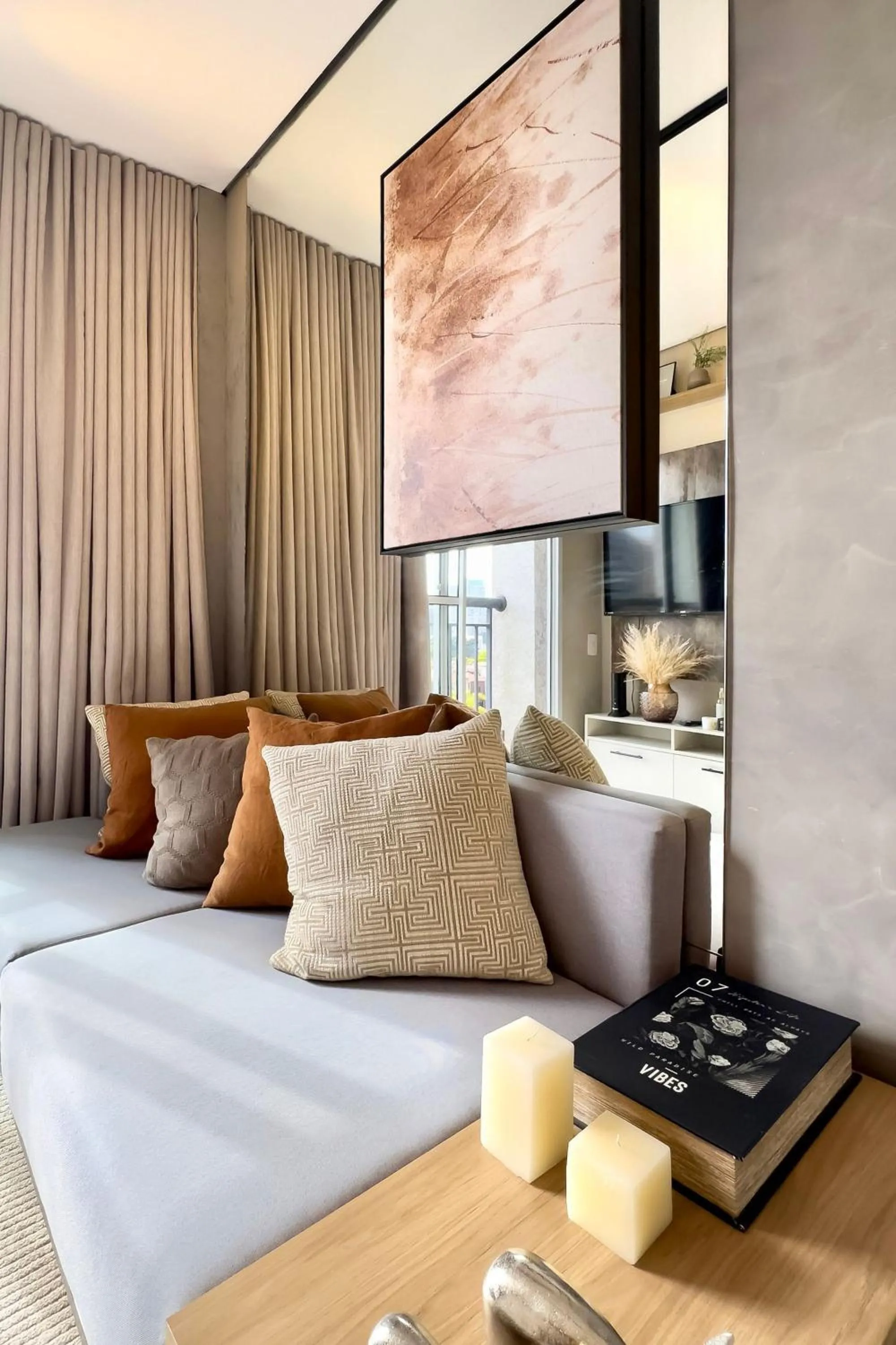 Living room, Bed in Composite Moema