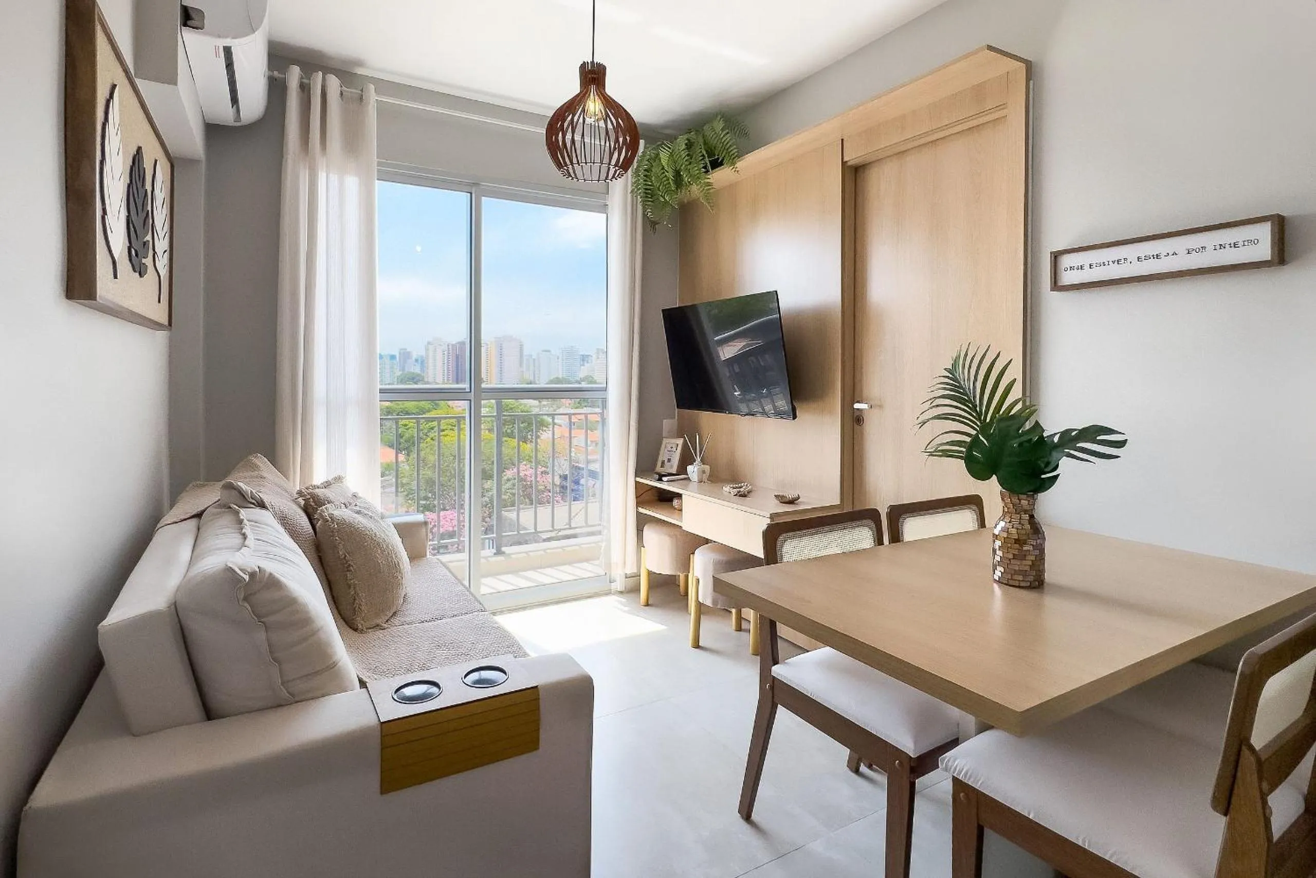 Living room in Composite Moema