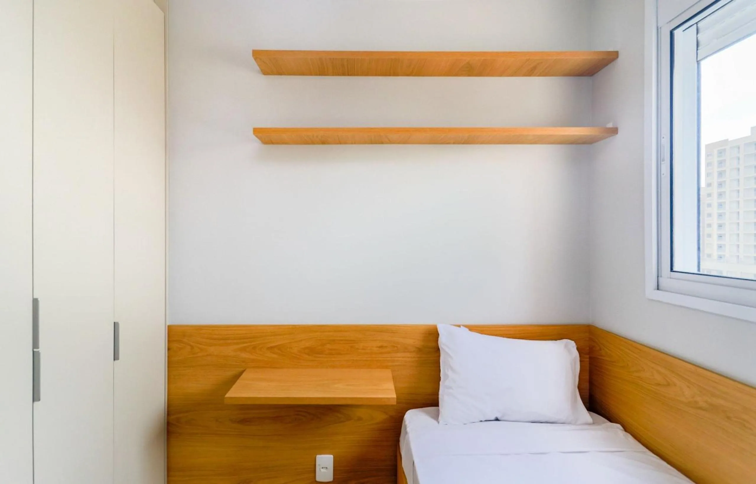 Bedroom, Bed in Composite Moema