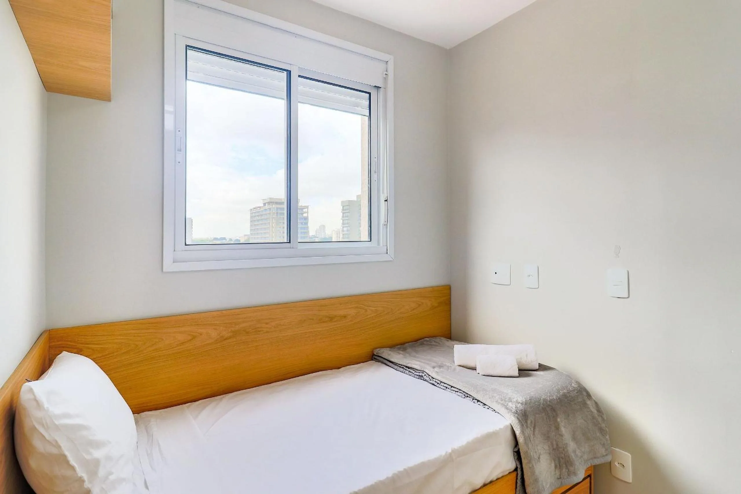 Bedroom, Bed in Composite Moema