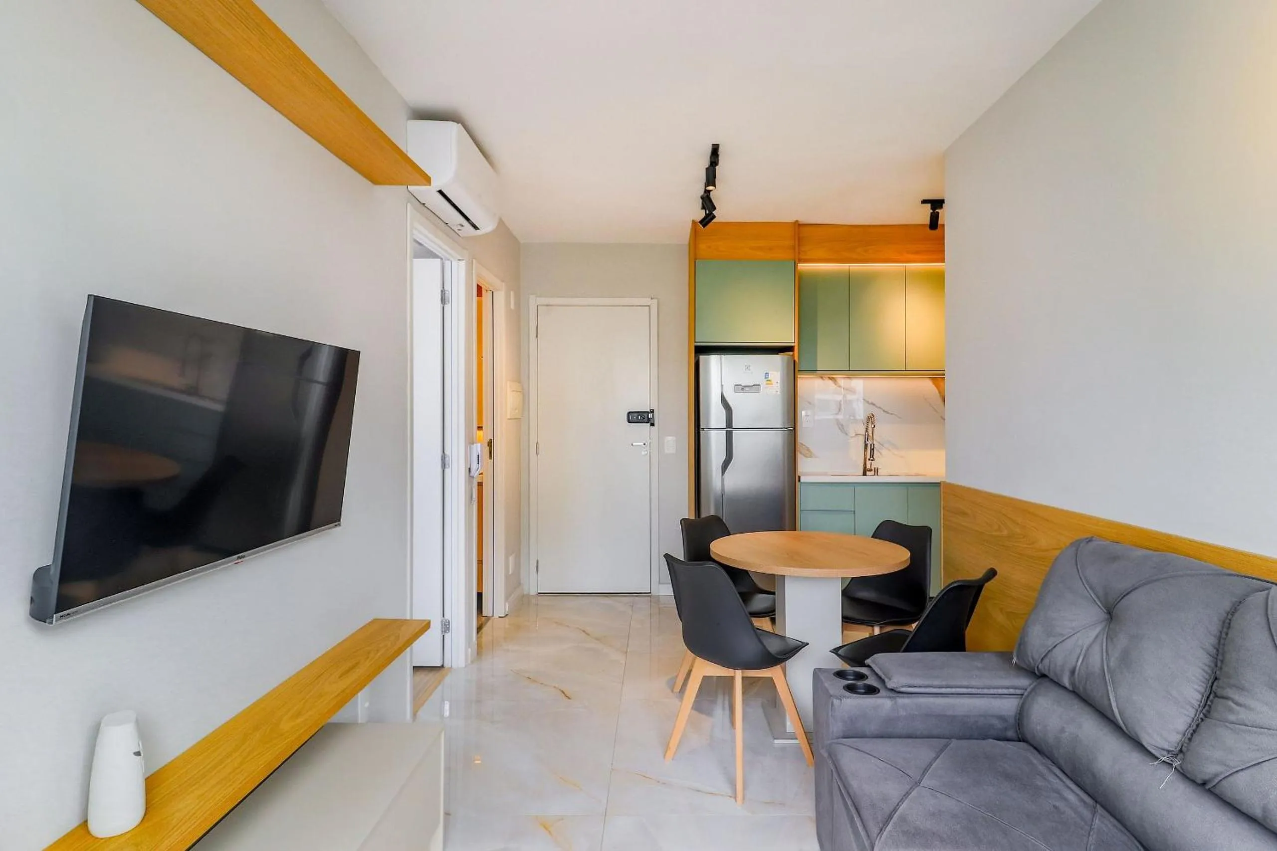 Living room in Composite Moema