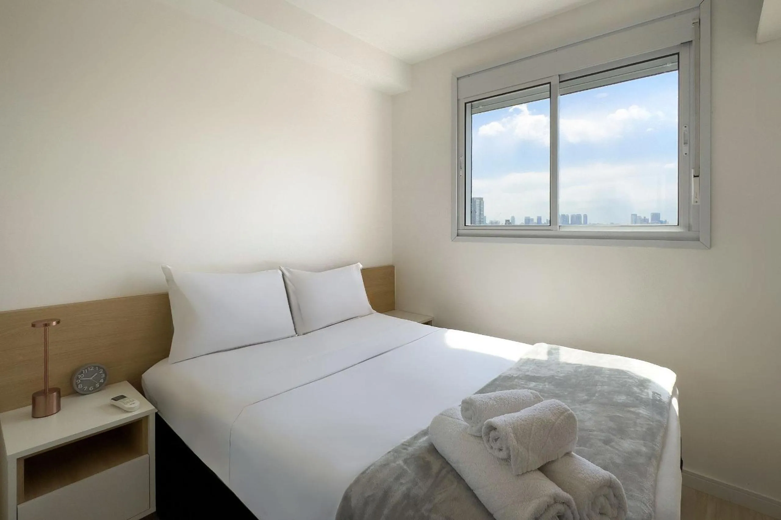 Bedroom, Bed in Composite Moema