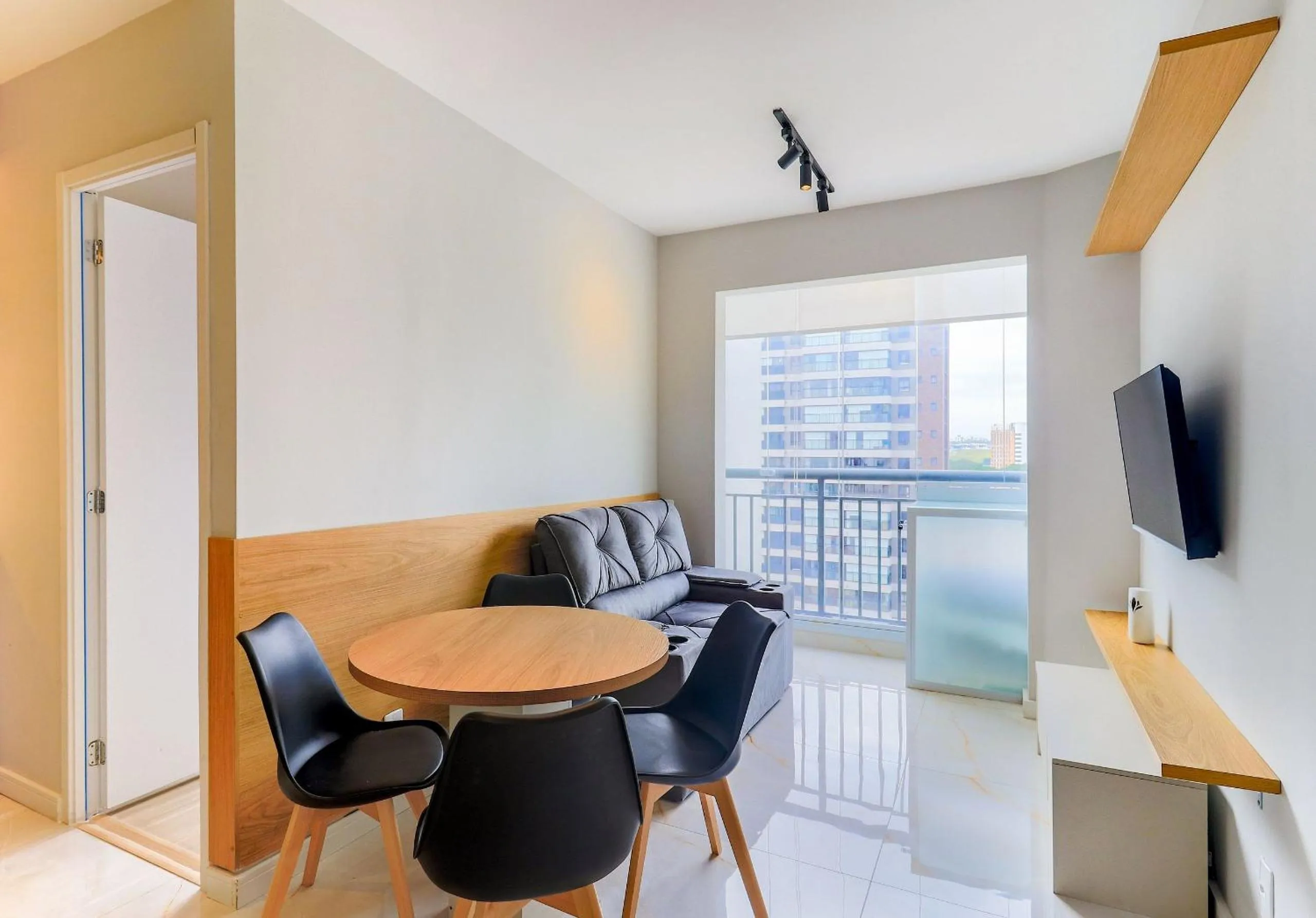 Living room in Composite Moema