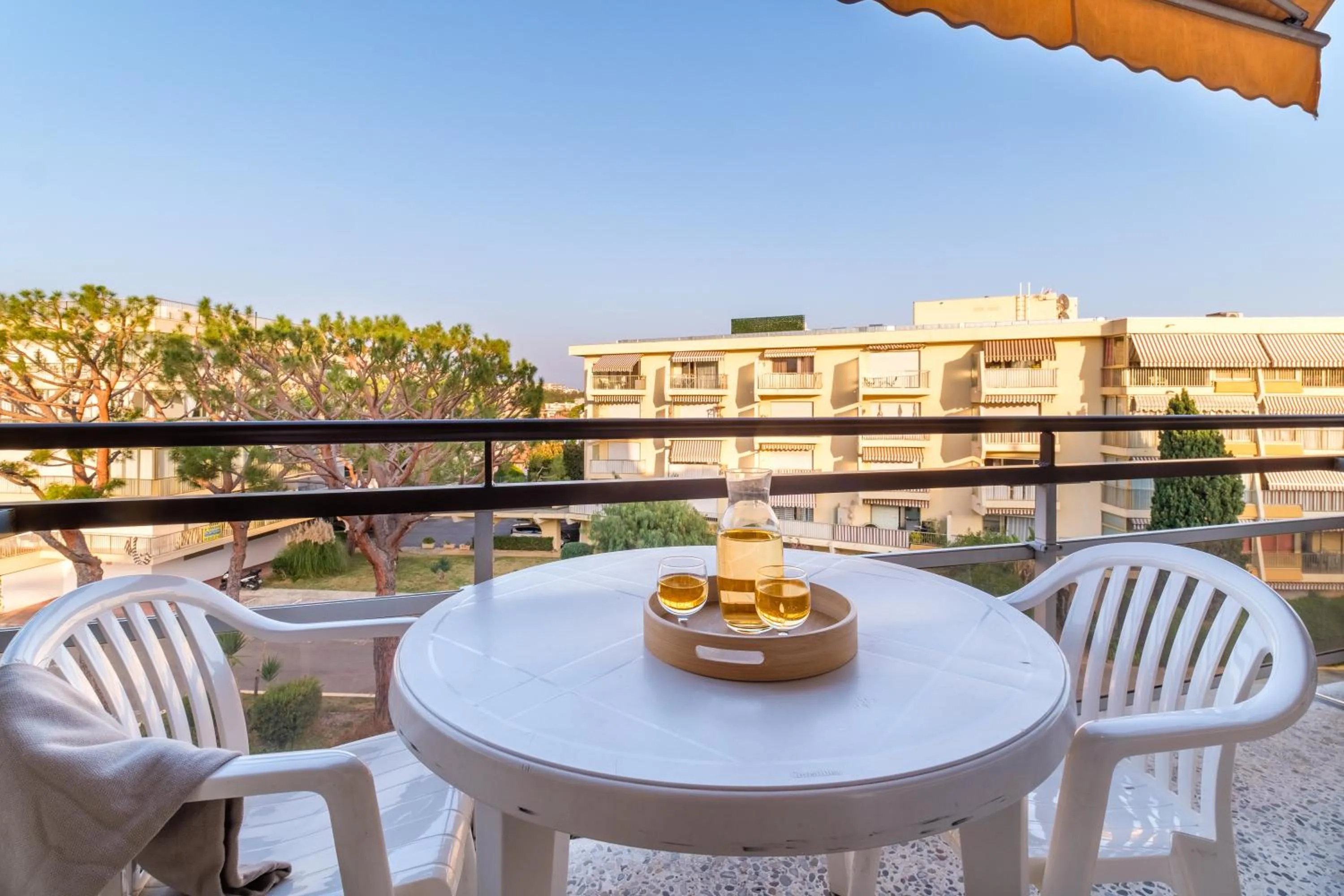 Property building in Résidence Héliotel Marine