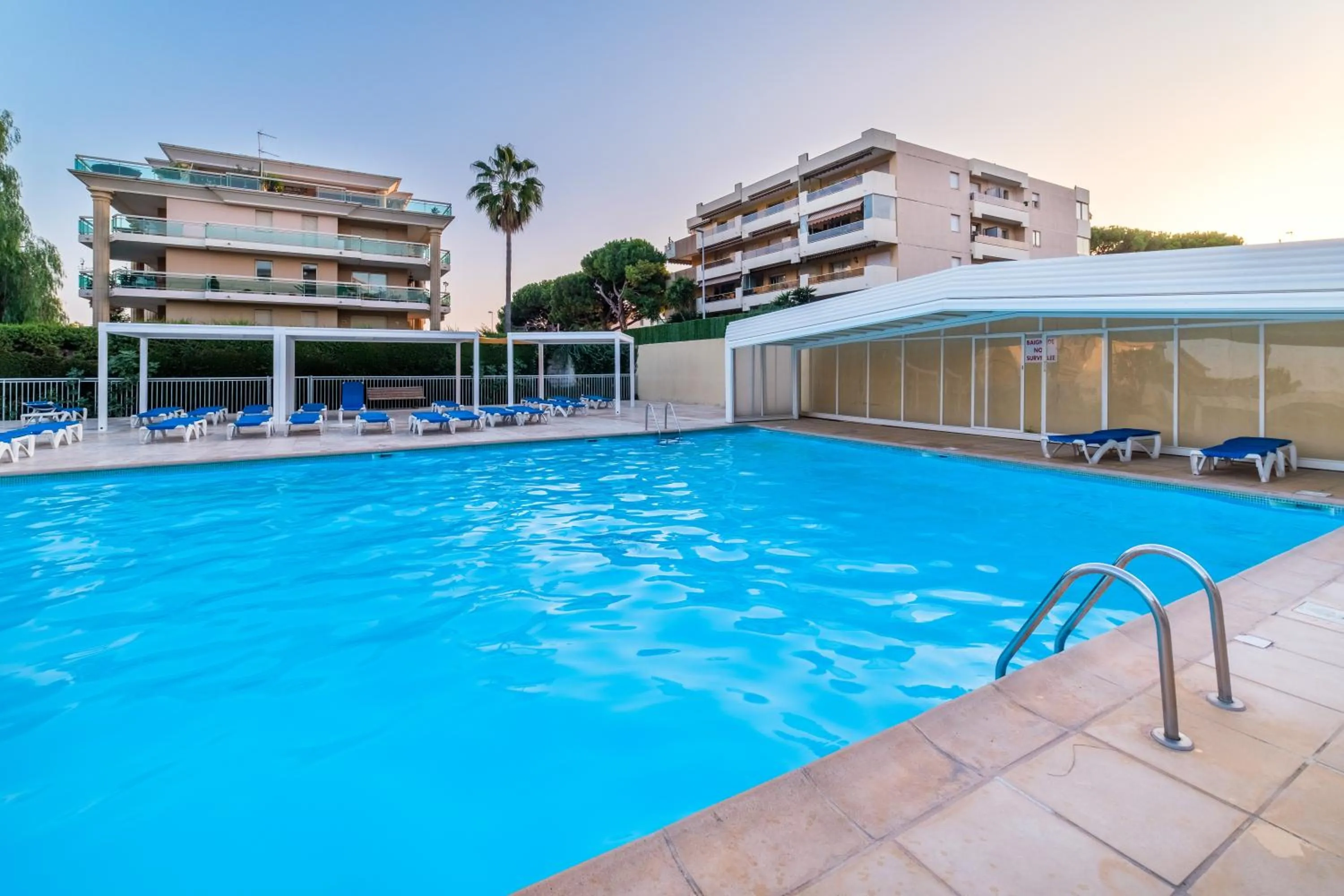 Property building in Résidence Héliotel Marine