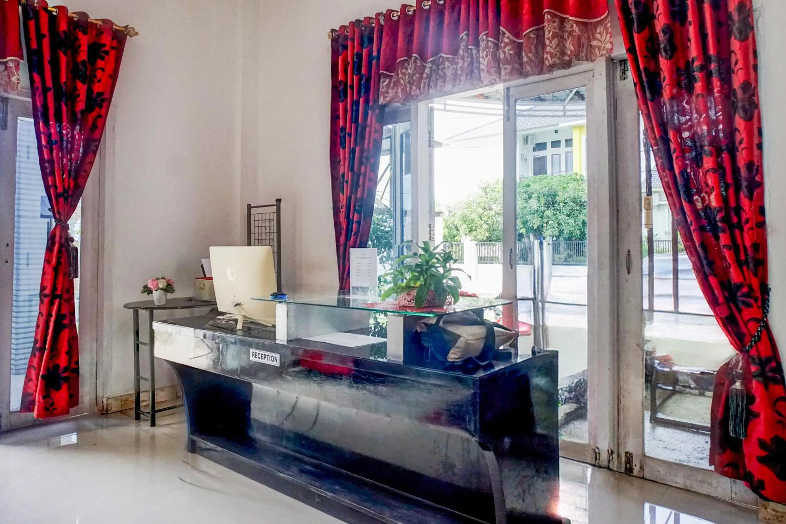 Lobby or reception, Bed in Hotel O Banda Aceh near Masjid Raya Baiturrahman formerly Wisma Tsacita