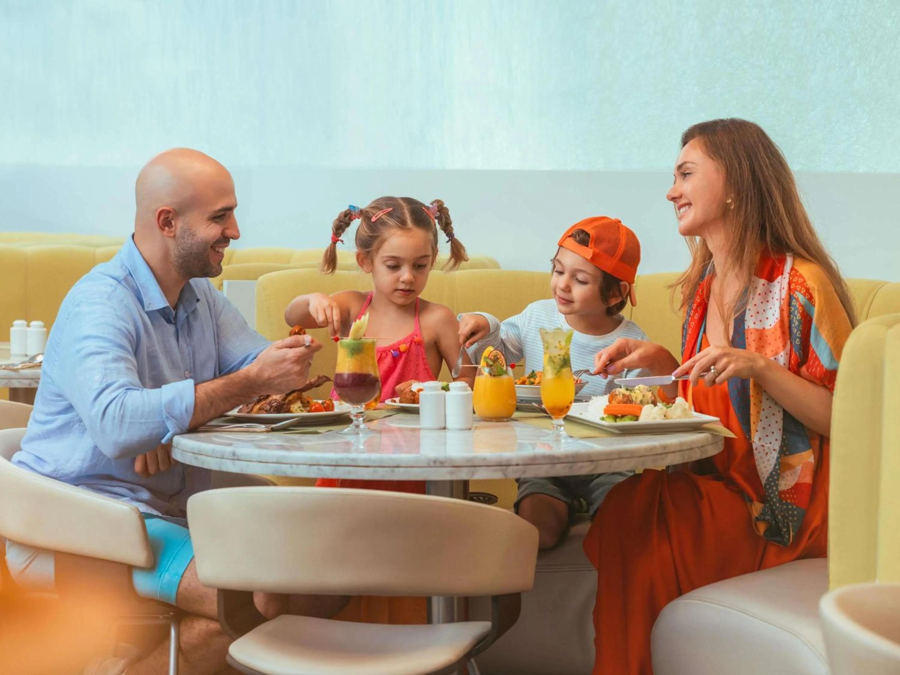 Restaurant/places to eat in ibis Styles Sharjah