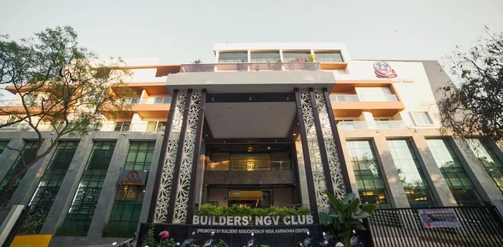 BNGV Grandeur Hotel & Banquets