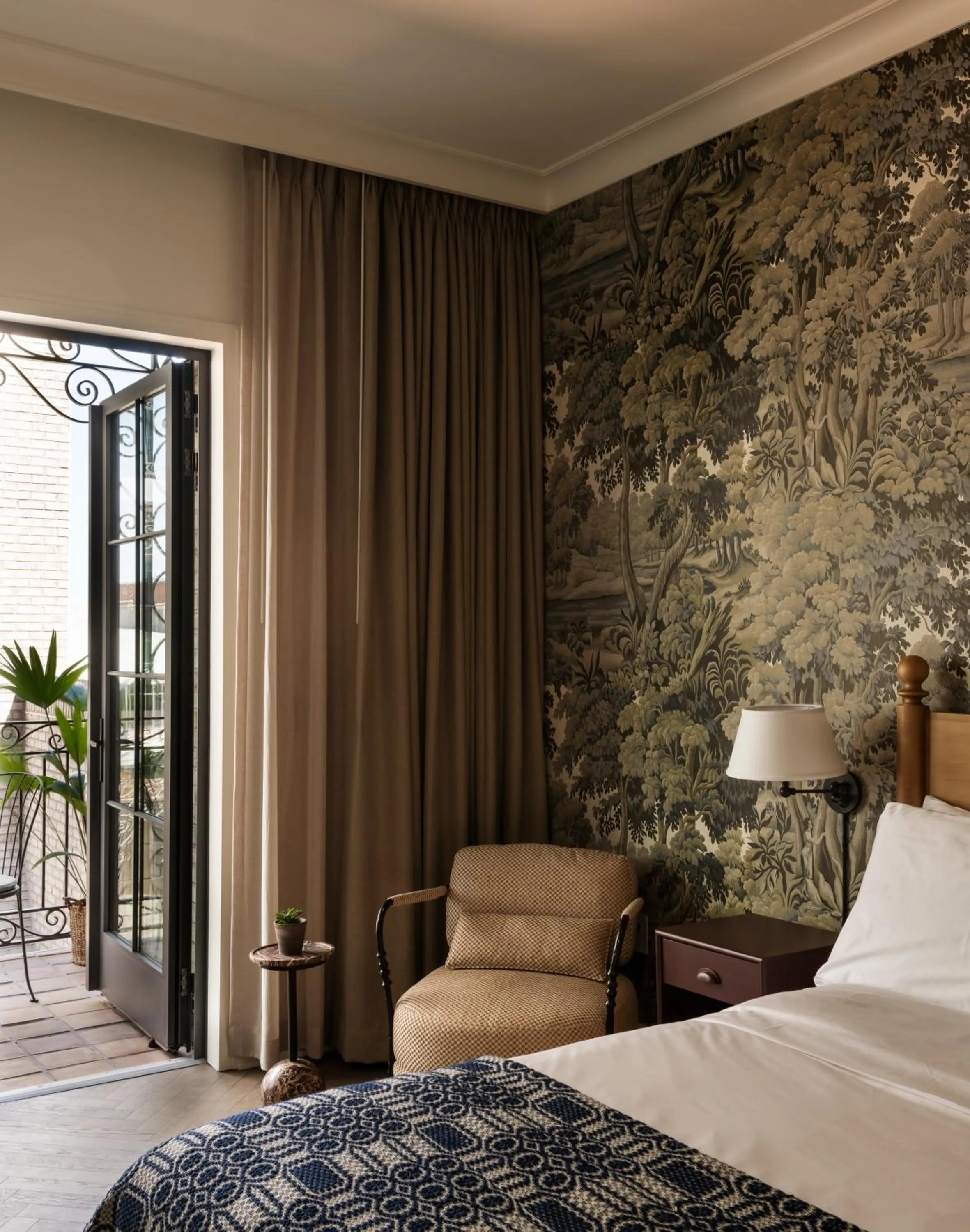 King Room with Balcony in The Nickel Hotel