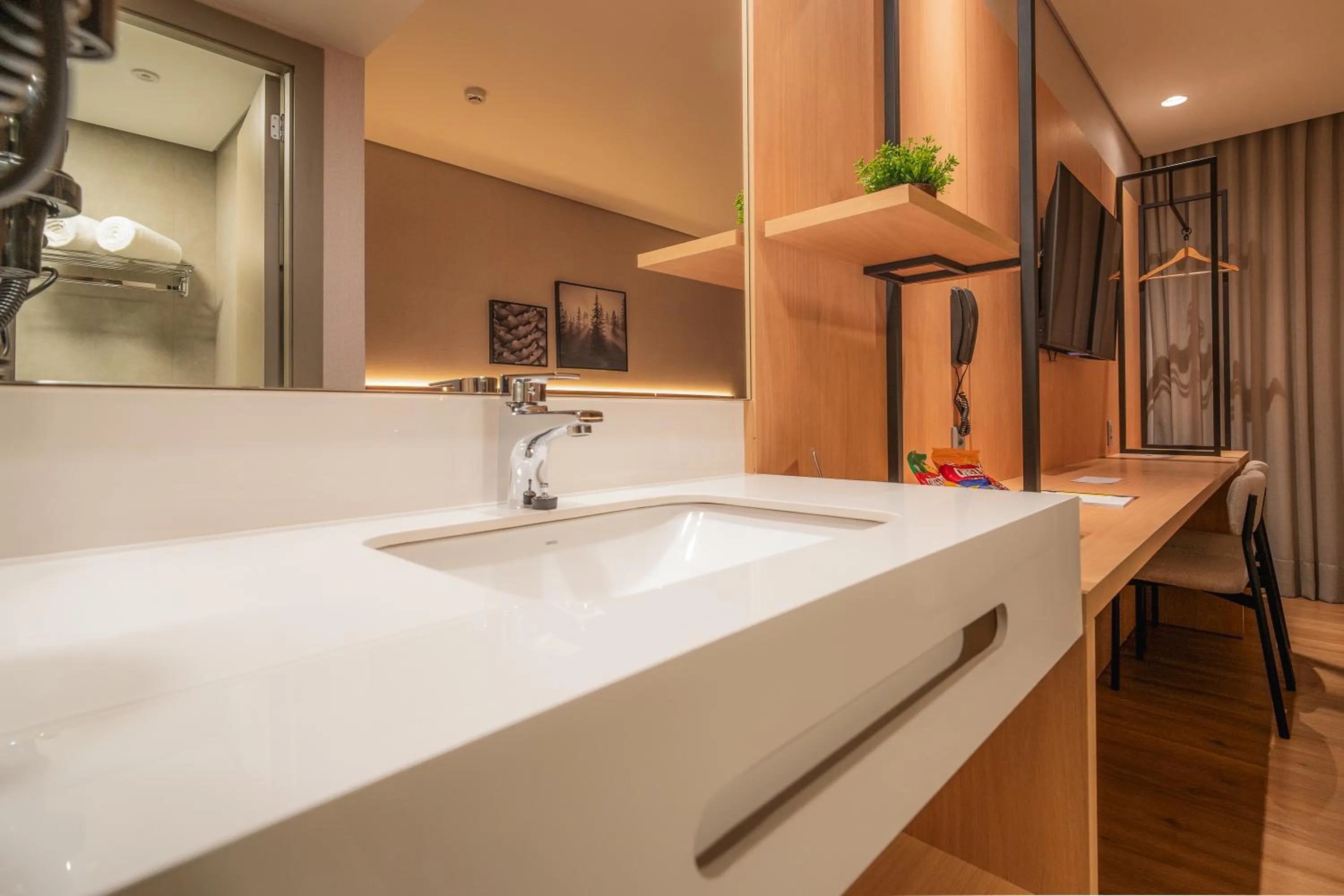 Bedroom in Golden Tulip Canela OFICIAL