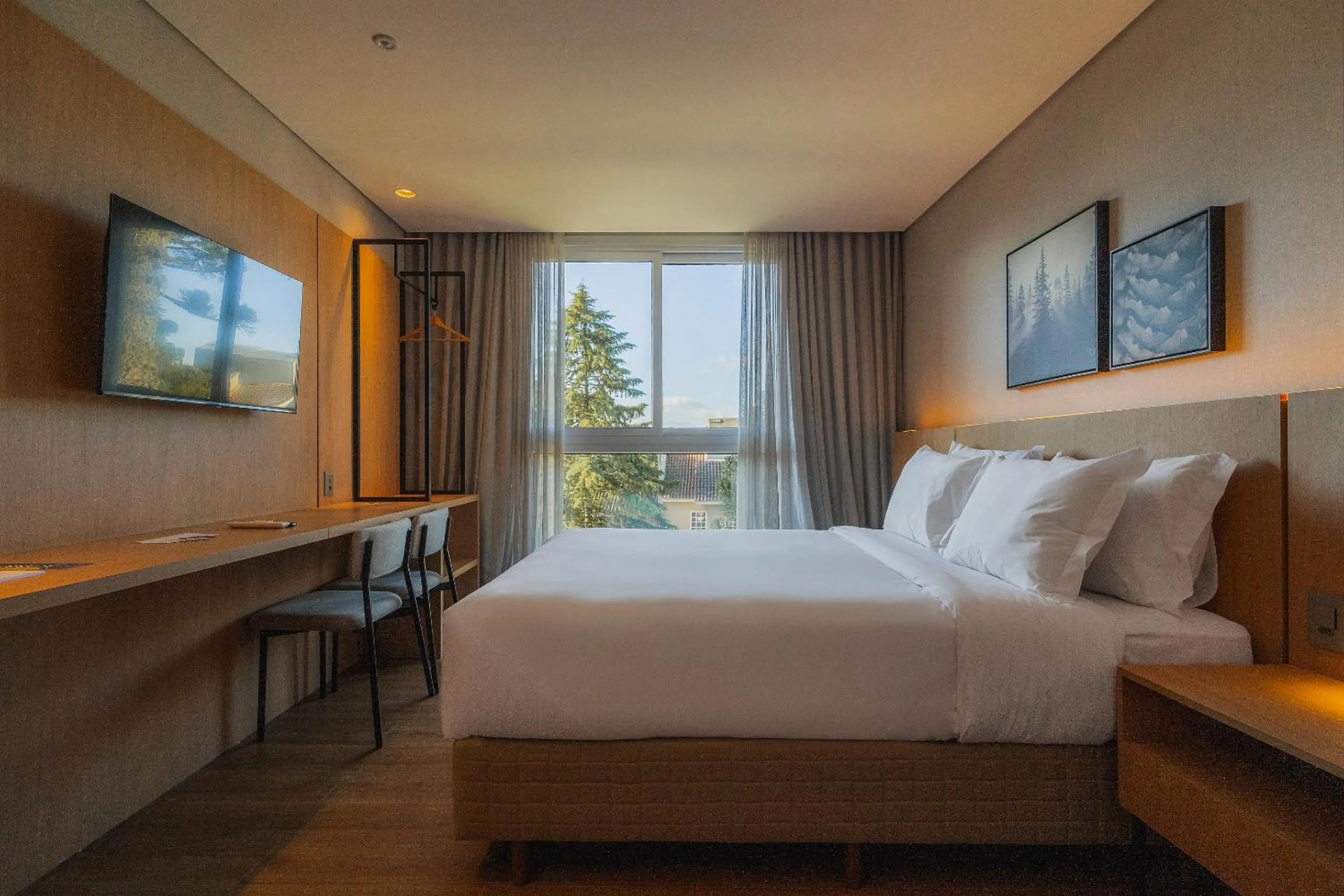 Bedroom, Bed in Golden Tulip Canela OFICIAL