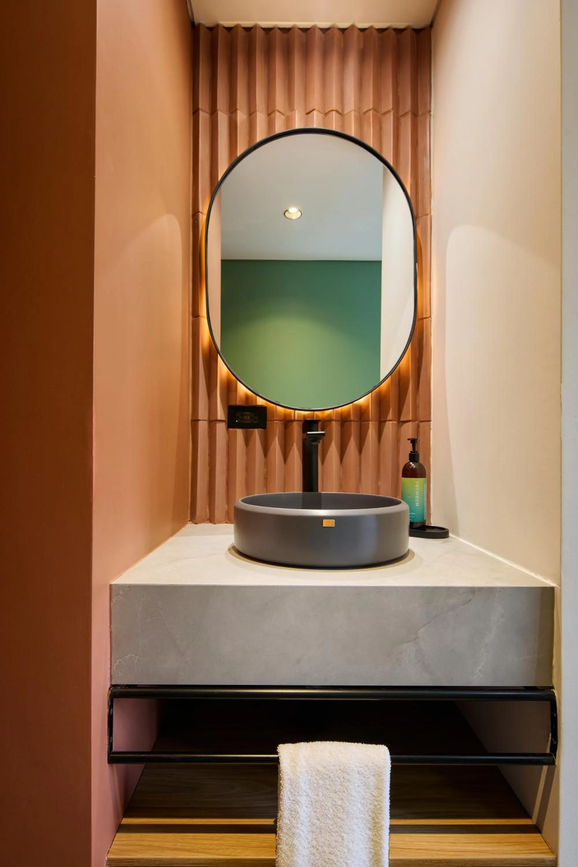 Bathroom in Hunters Hotel by Jalo