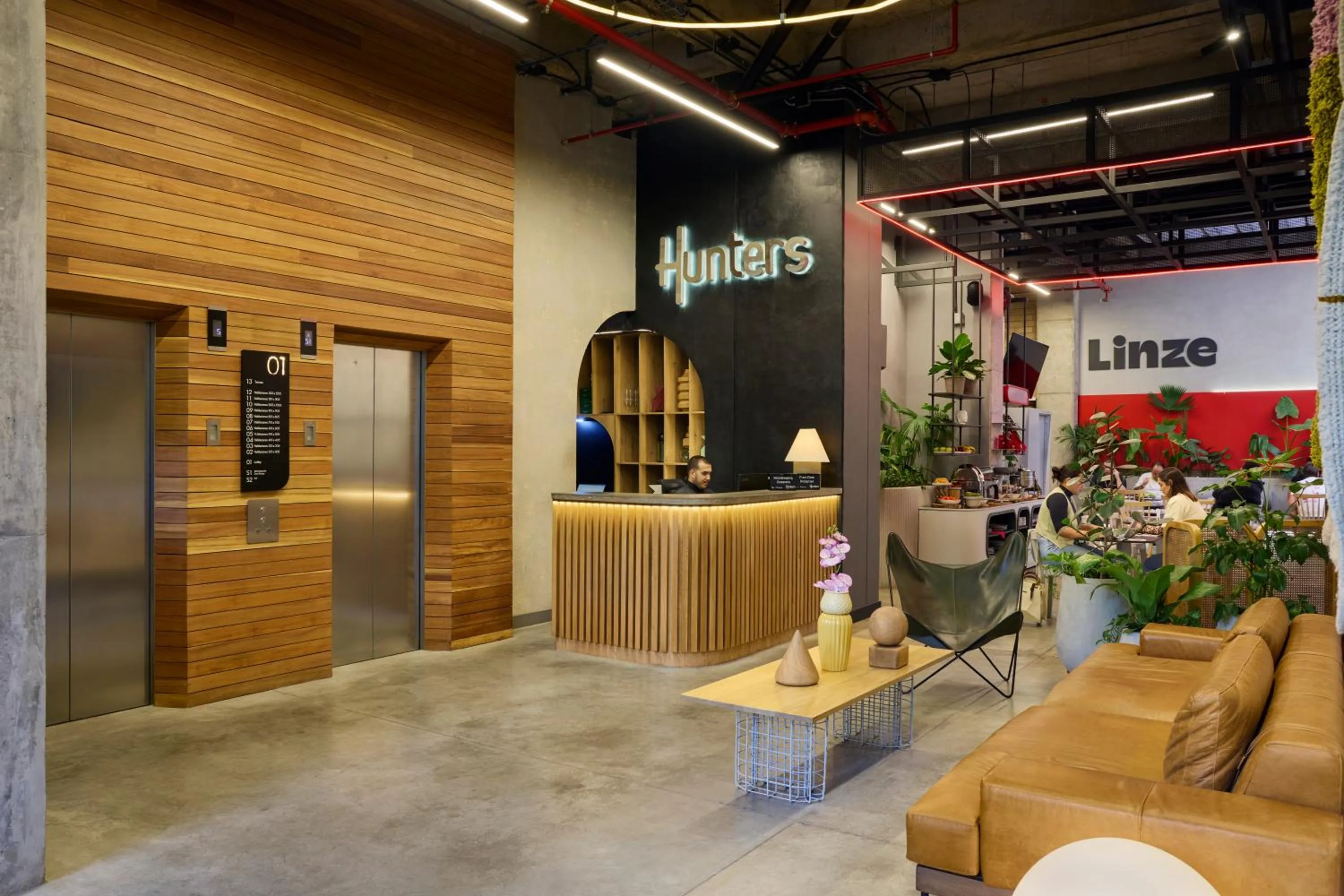 Lobby or reception in Hunters Hotel by Jalo