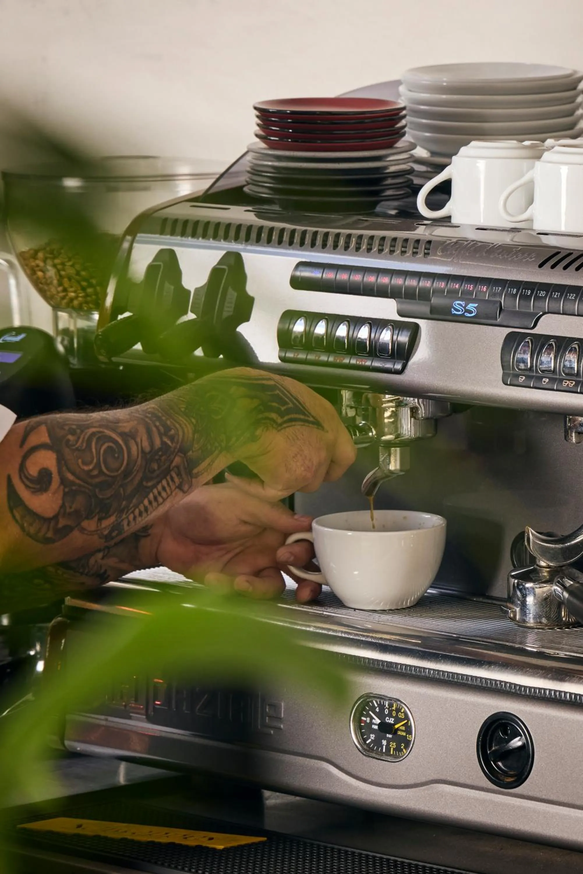 Food and drinks in Hunters Hotel by Jalo