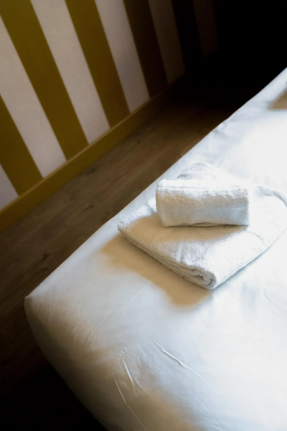 towels, Bed in Hotel Bleu Soleil