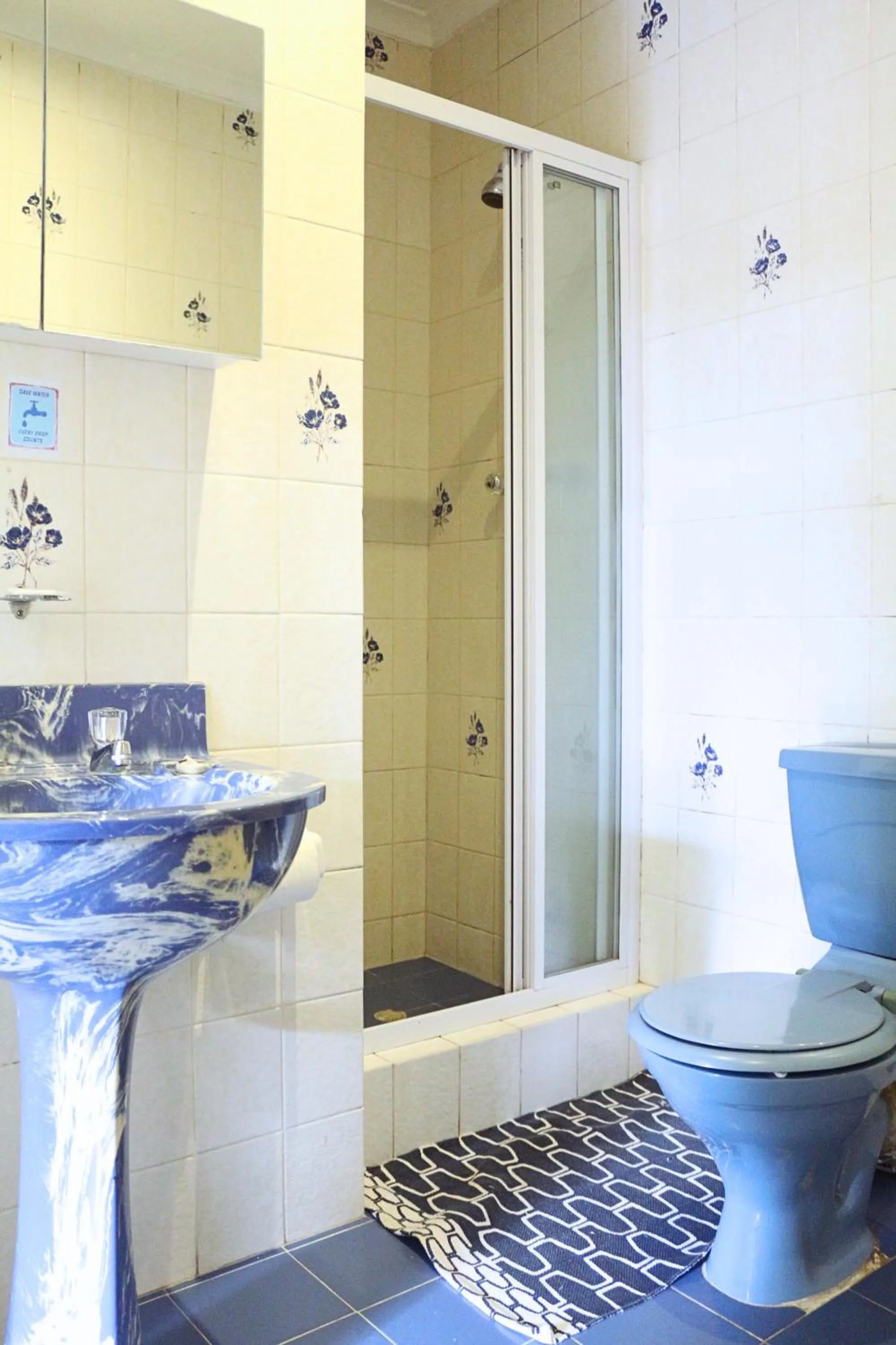 Shower in Tyger Classique Self-Catering Cape Town, Tyger Valley