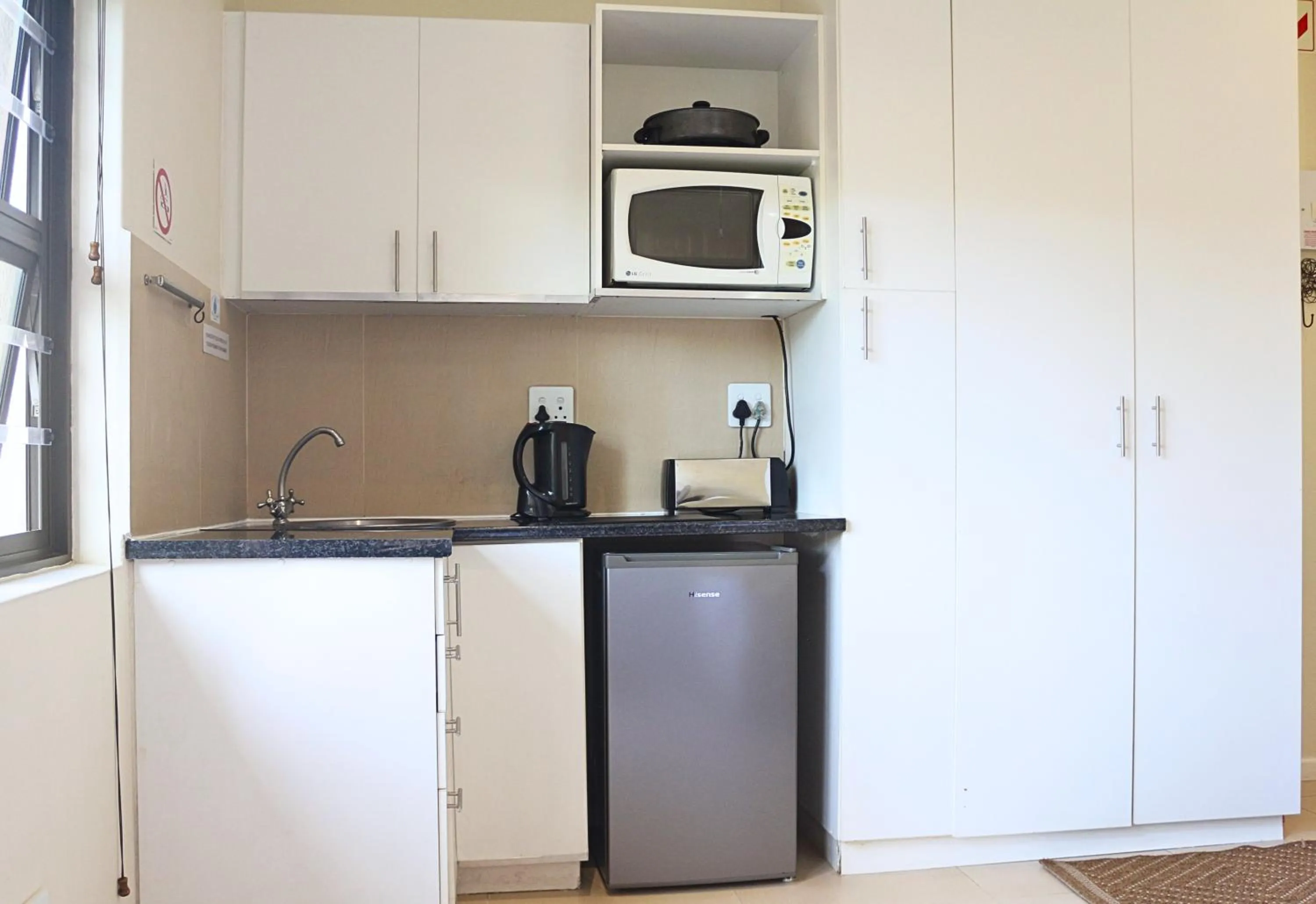Kitchen or kitchenette in Tyger Classique Self-Catering Cape Town, Tyger Valley