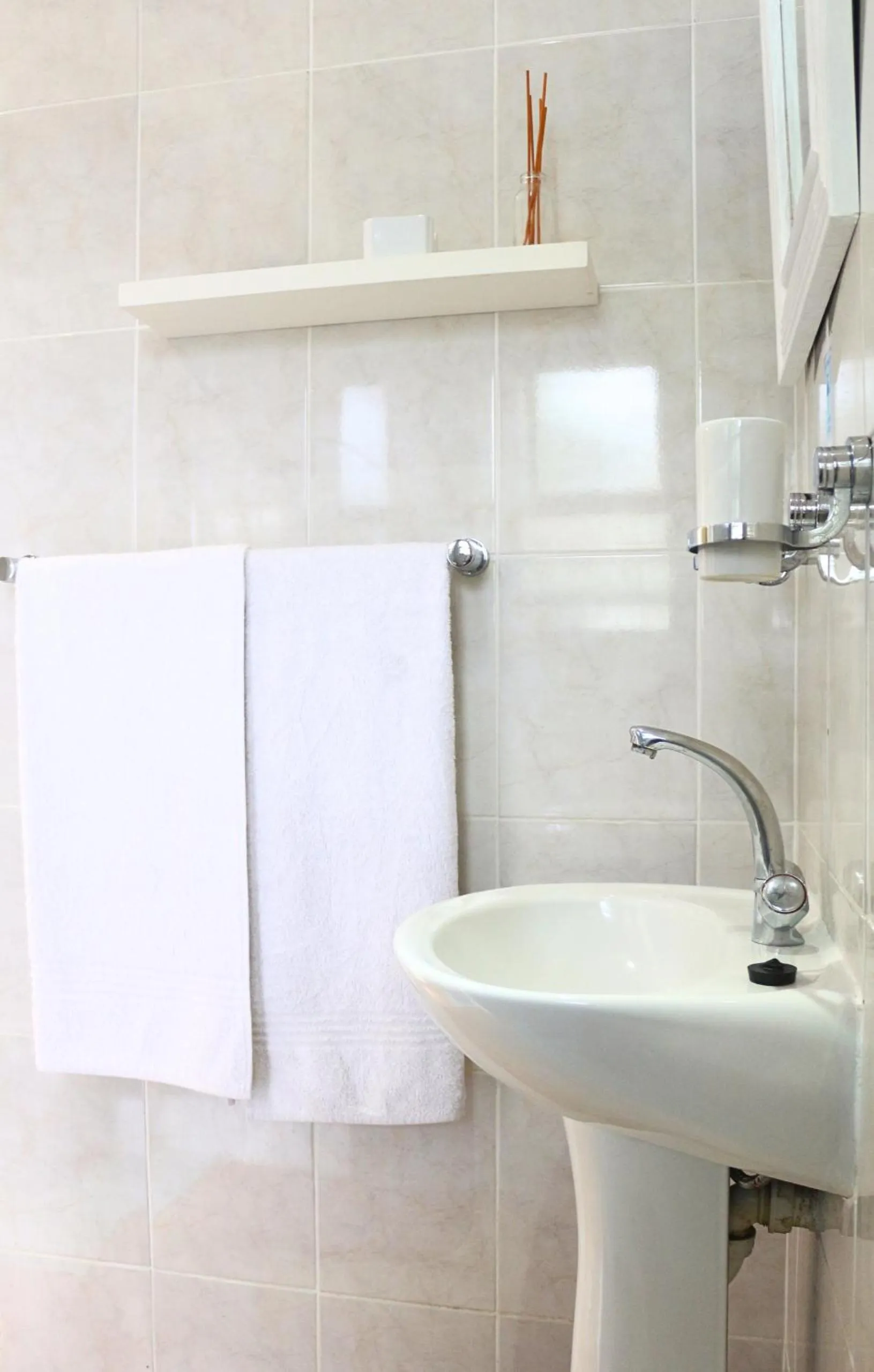 Bathroom in Tyger Classique Self-Catering Cape Town, Tyger Valley