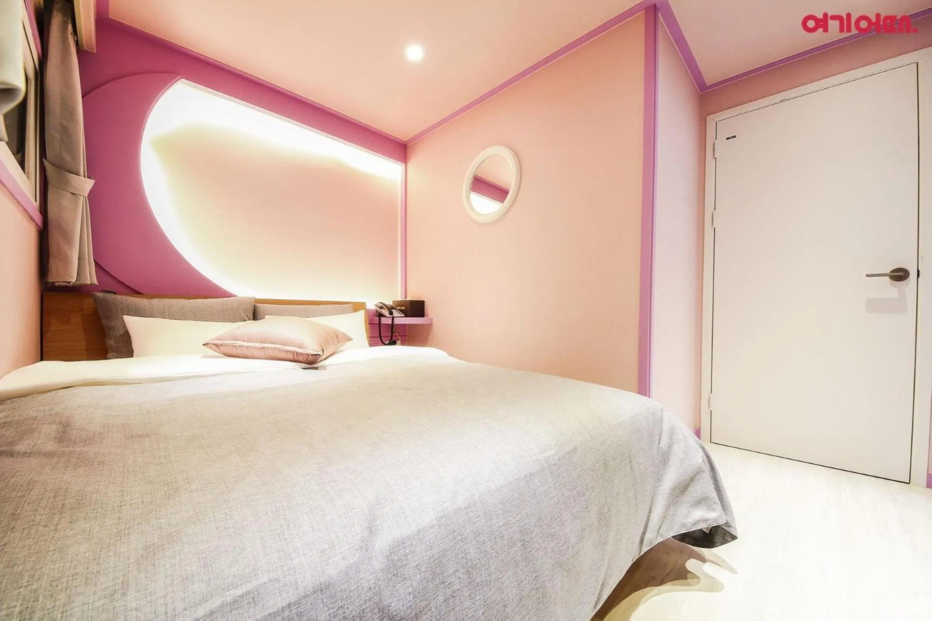 Bed in Incheon Seven Hotel