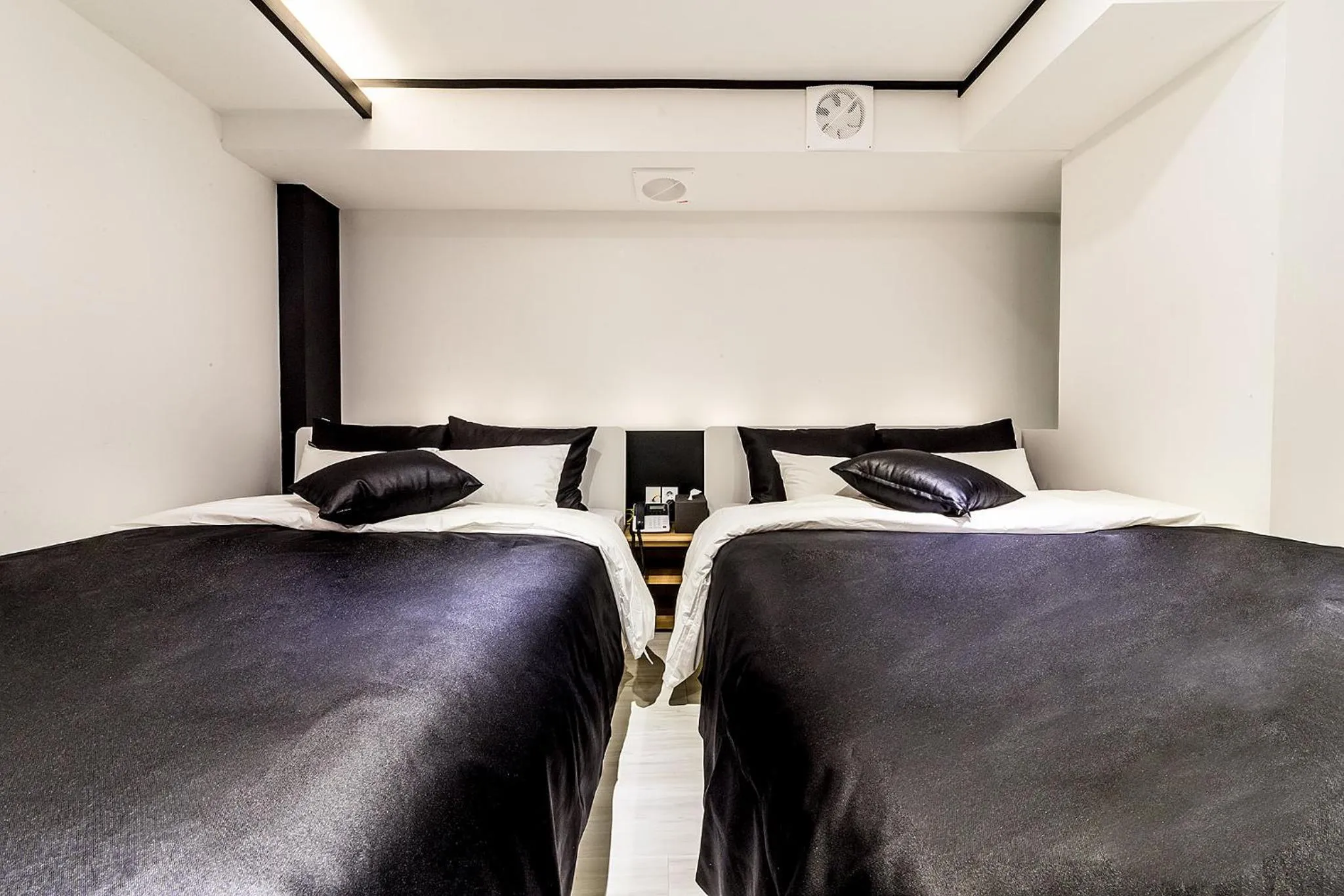 Bed in Incheon Seven Hotel