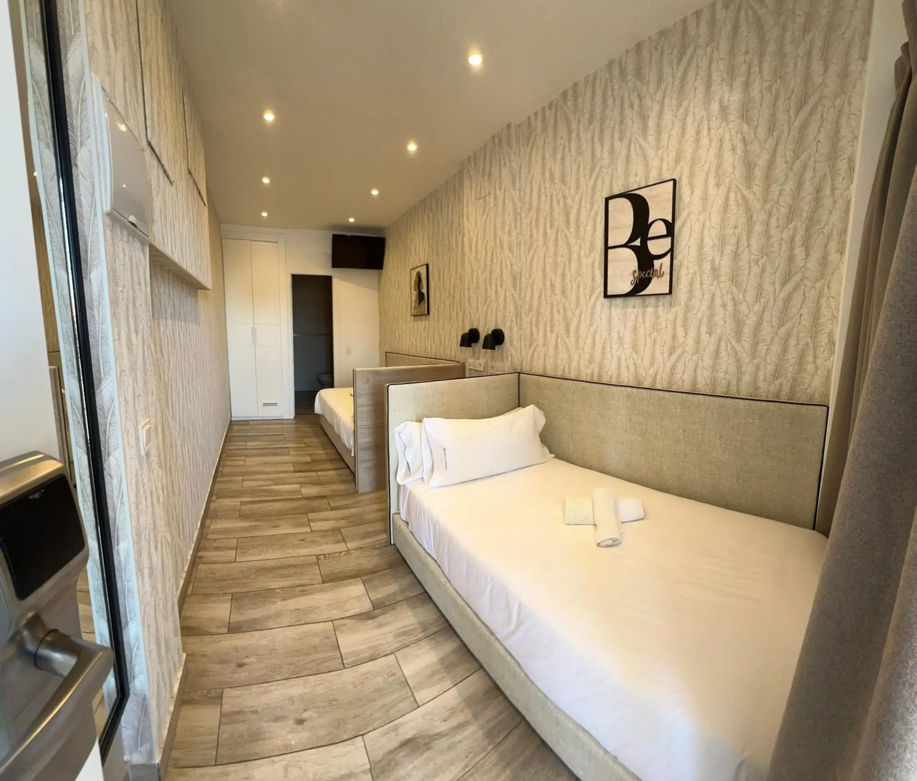 Single Room with Free Airport Shuttle in Hotel Zen Airport Single Room with Free Airport Shuttle in Hotel Zen Airport