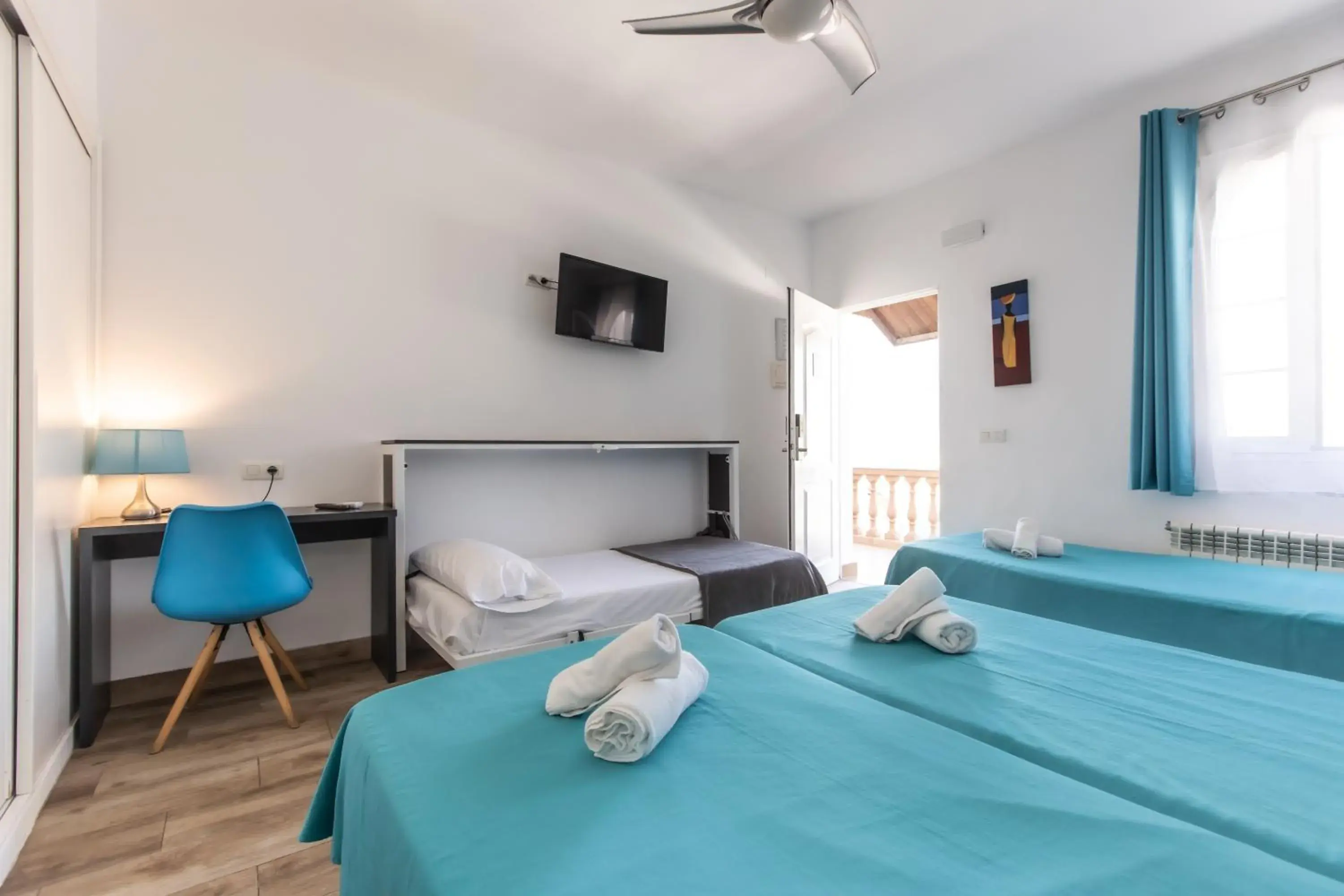 Double Room with Free Airport Shuttle (2 +2) in Hotel Zen Airport Double Room with Free Airport Shuttle (2 +2) in Hotel Zen Airport