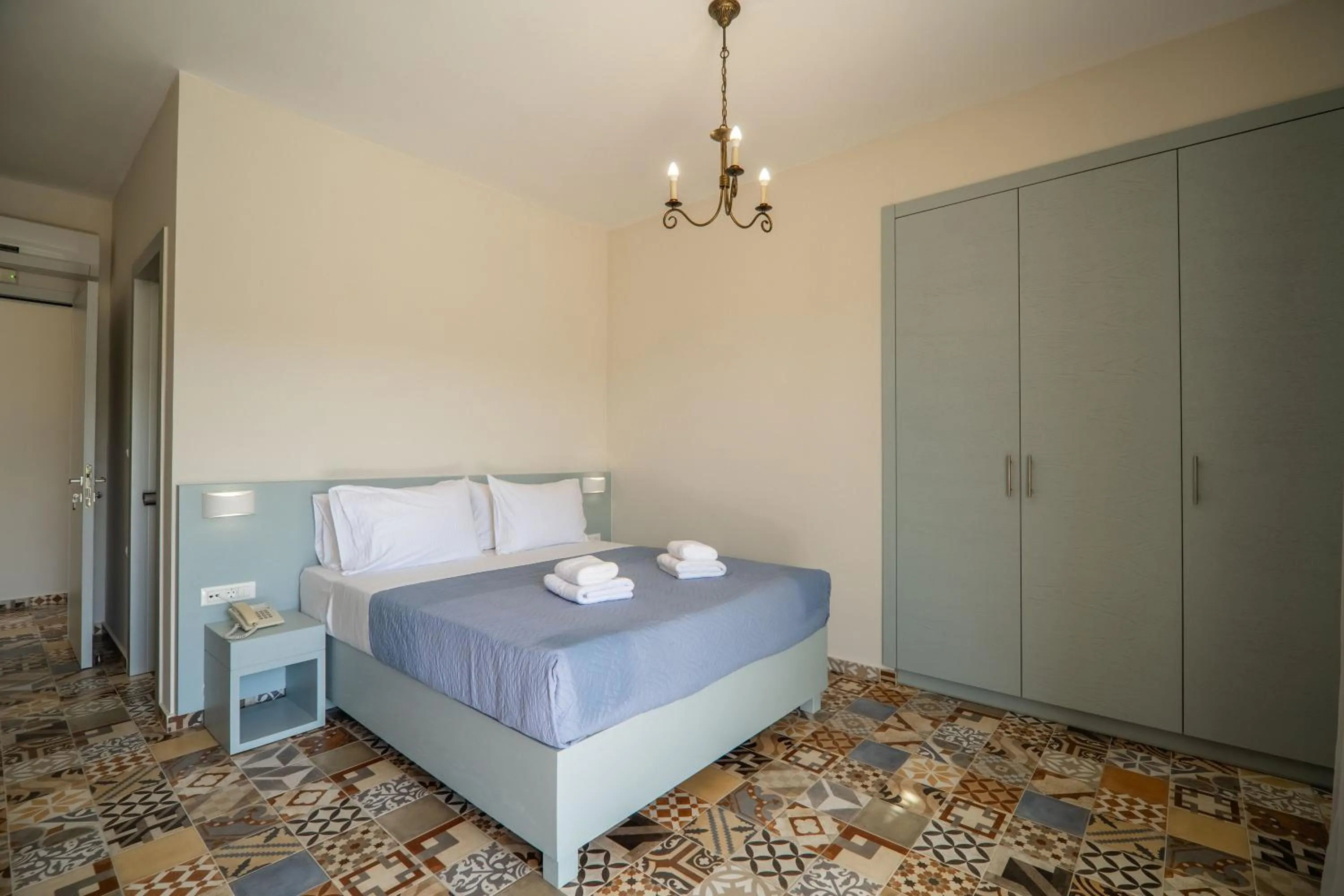 Bed in Altirina Studios