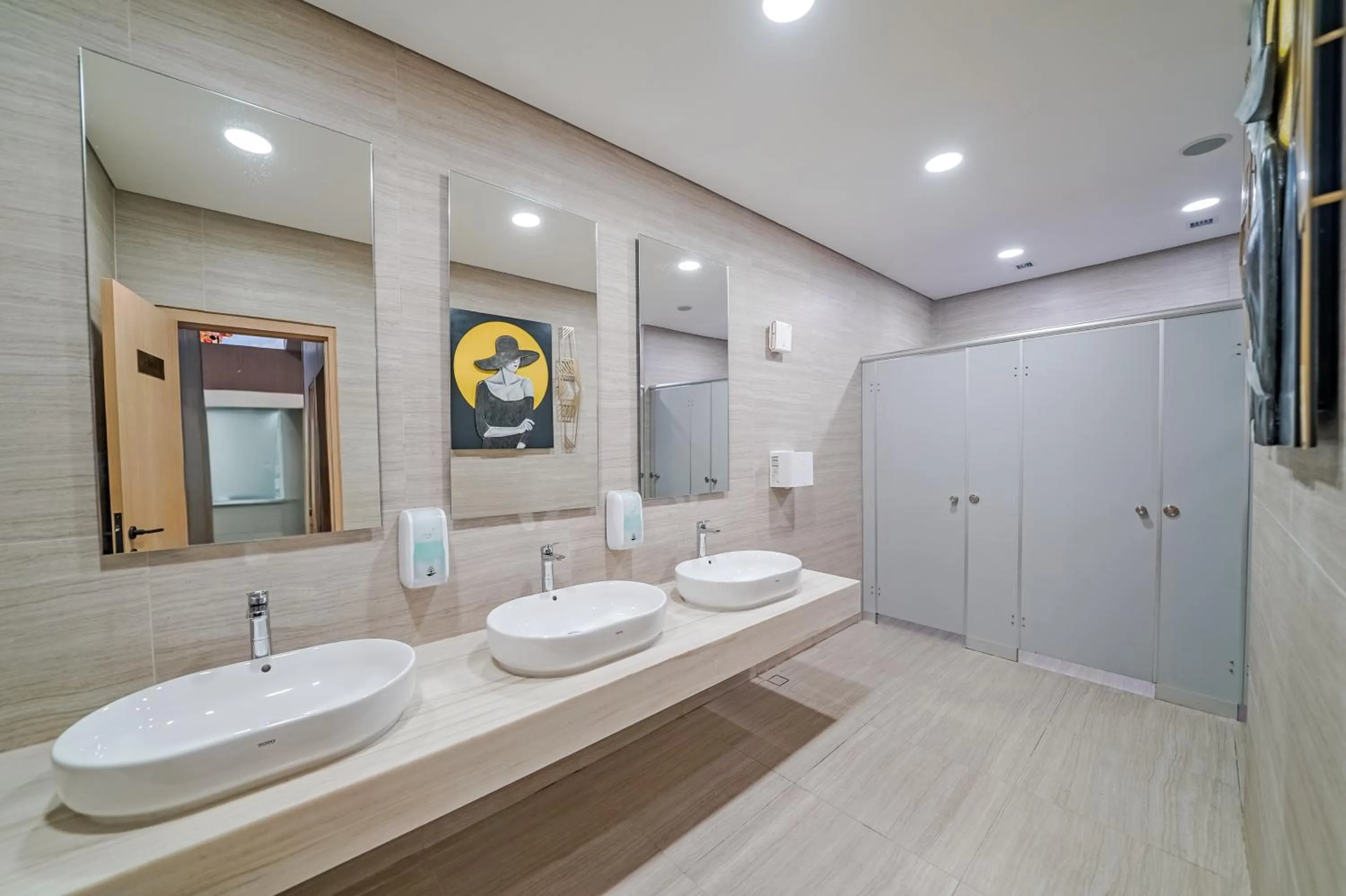 Toilet in Truntum Cihampelas