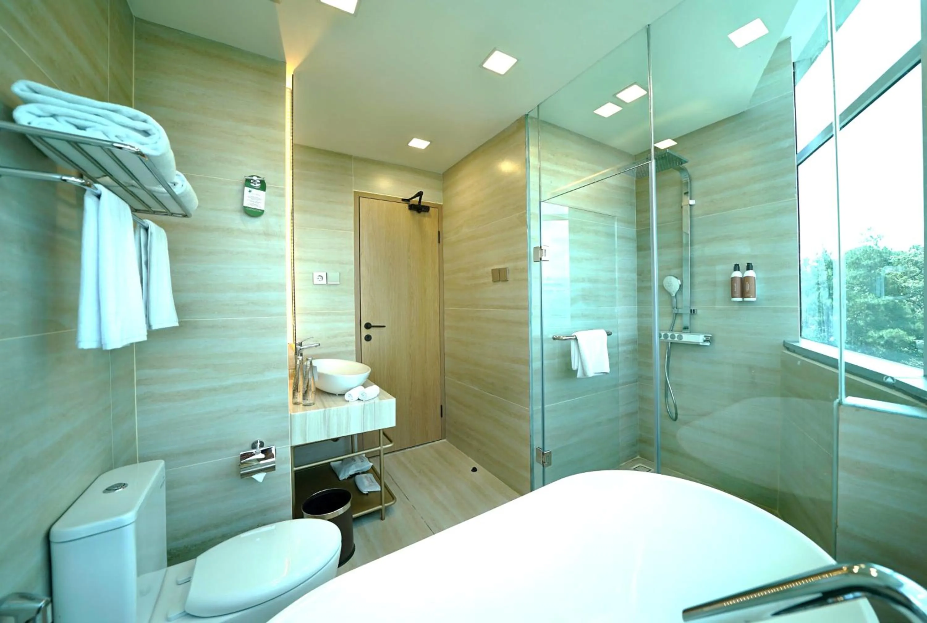 Shower in Truntum Cihampelas