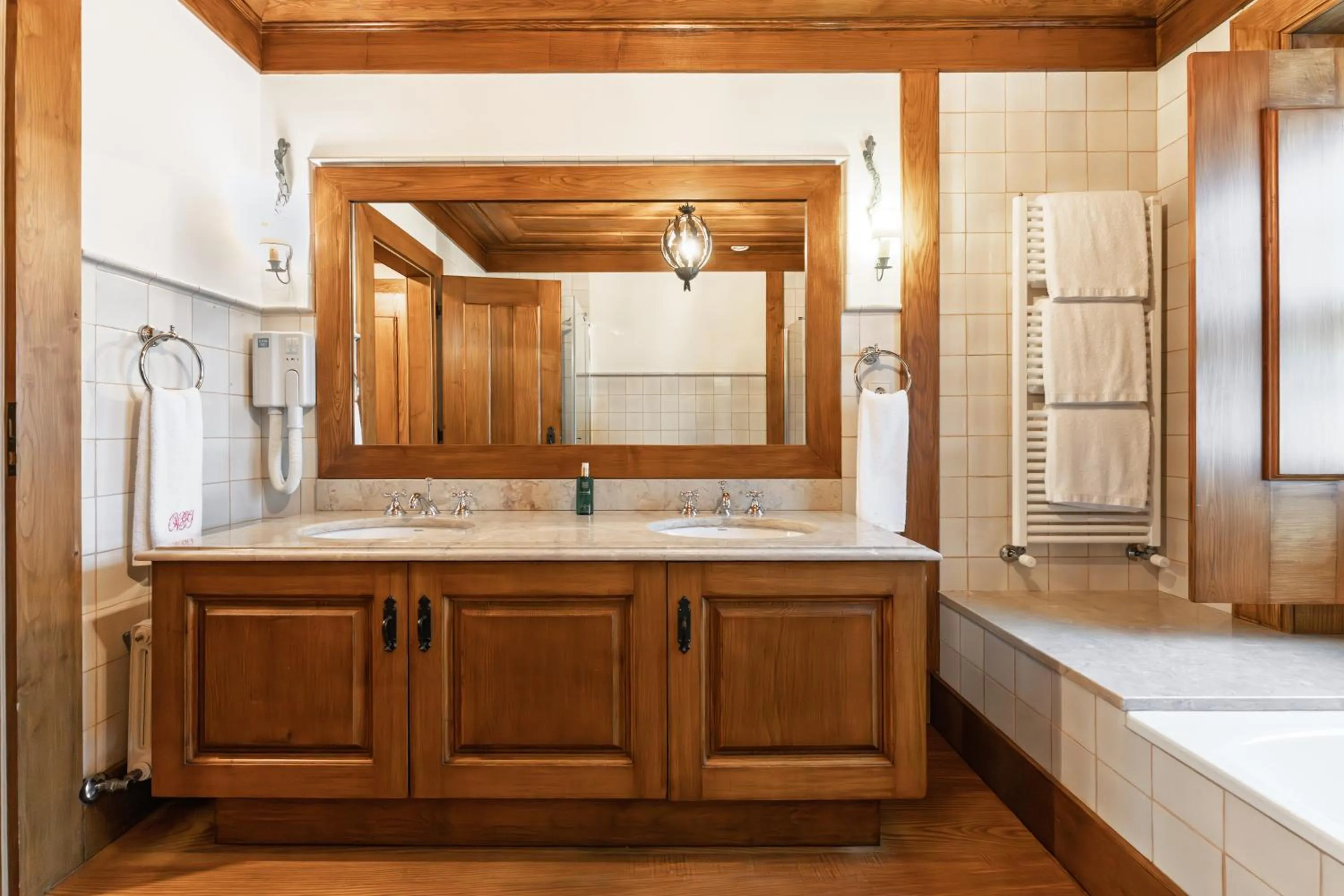 Bedroom in Casas da Memória